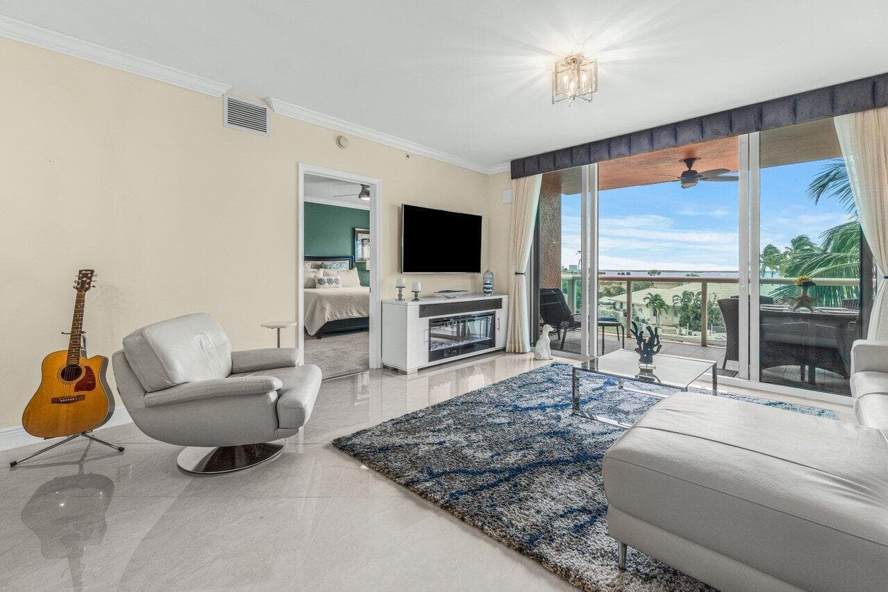 2650 Lake Shore Drive 302, Riviera Beach, FL 33404 — photo 5 of 47