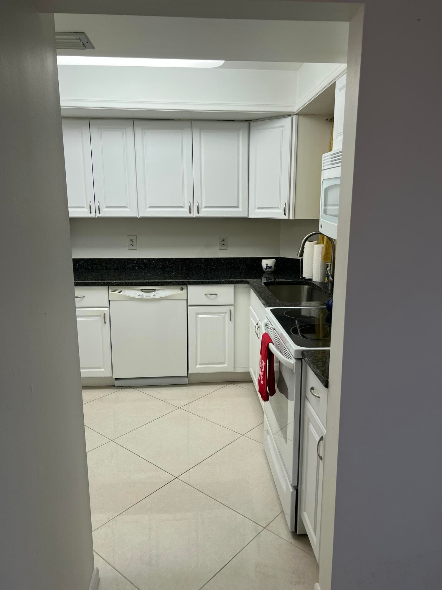 18081 SE Country Club Drive 7-69, Jupiter, FL 33469 — photo 23 of 24