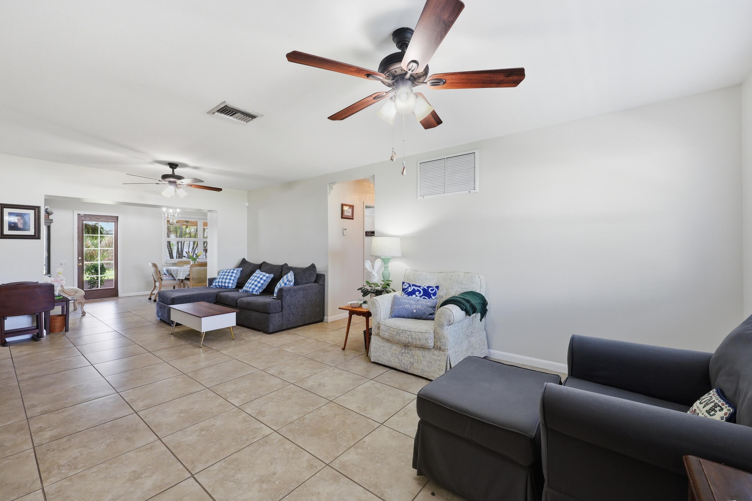 305 Circle E, Jupiter, FL 33458 — photo 5 of 36