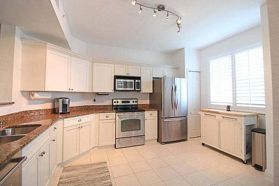 11018 Legacy Drive 104, Palm Beach Gardens, FL 33410 — photo 6 of 27