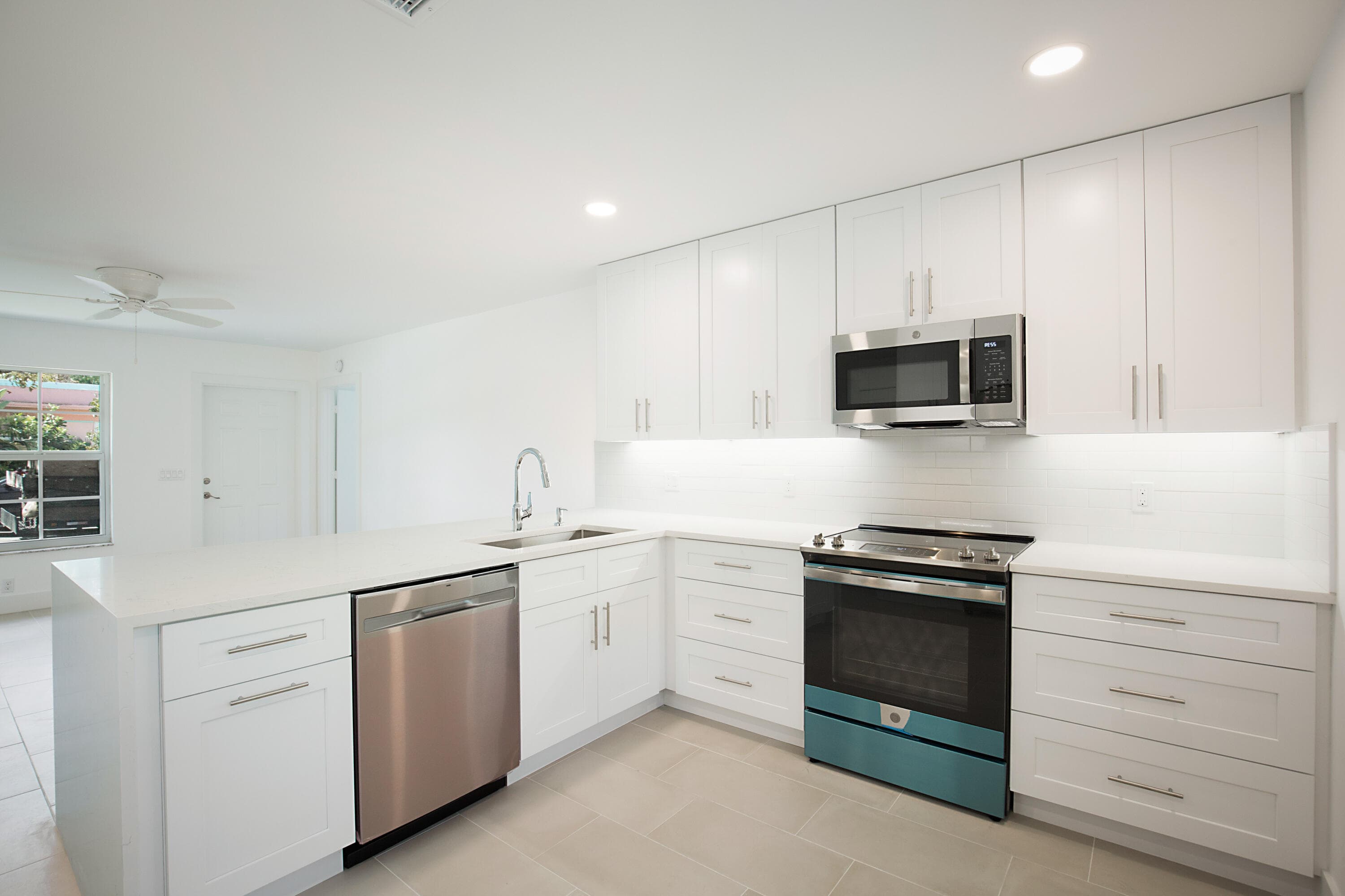 705 New York Street, West Palm Beach, FL 33401 — photo 8 of 22