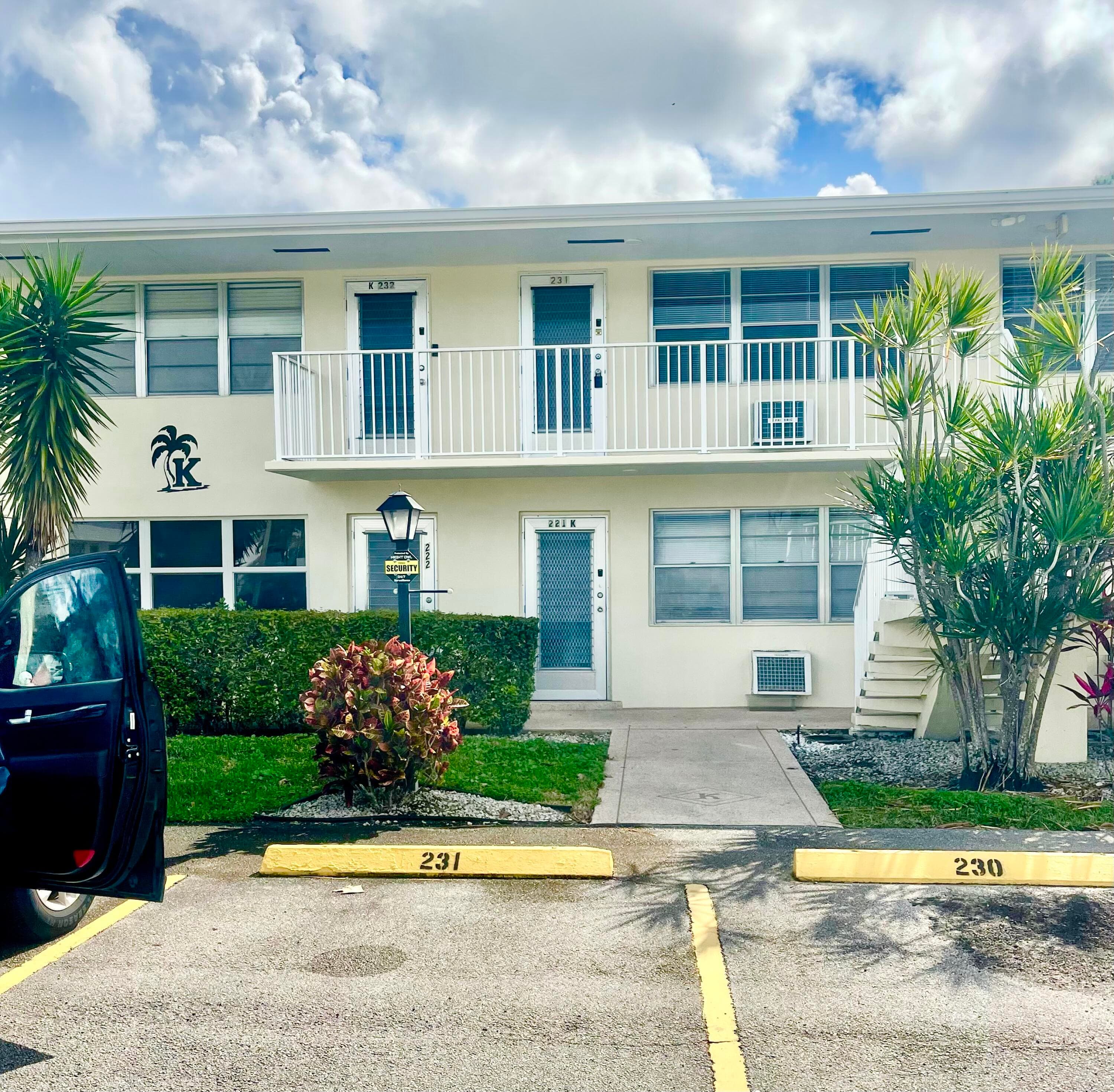 231 Berkshire K 231, West Palm Beach, FL 33417 — photo 17 of 29