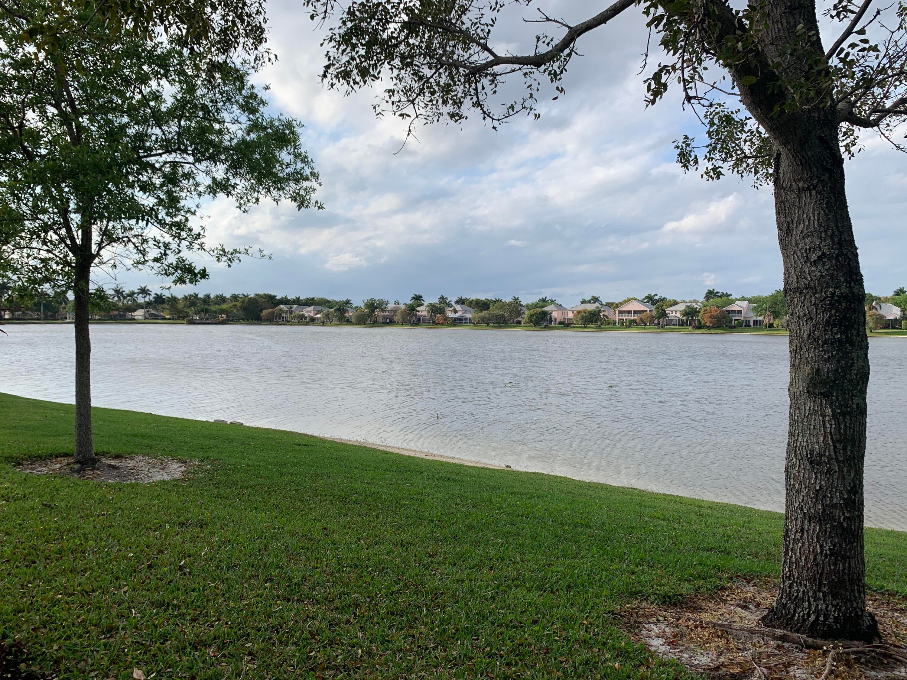 10667 Lake Shore Drive, Wellington, FL 33414 — photo 16 of 37