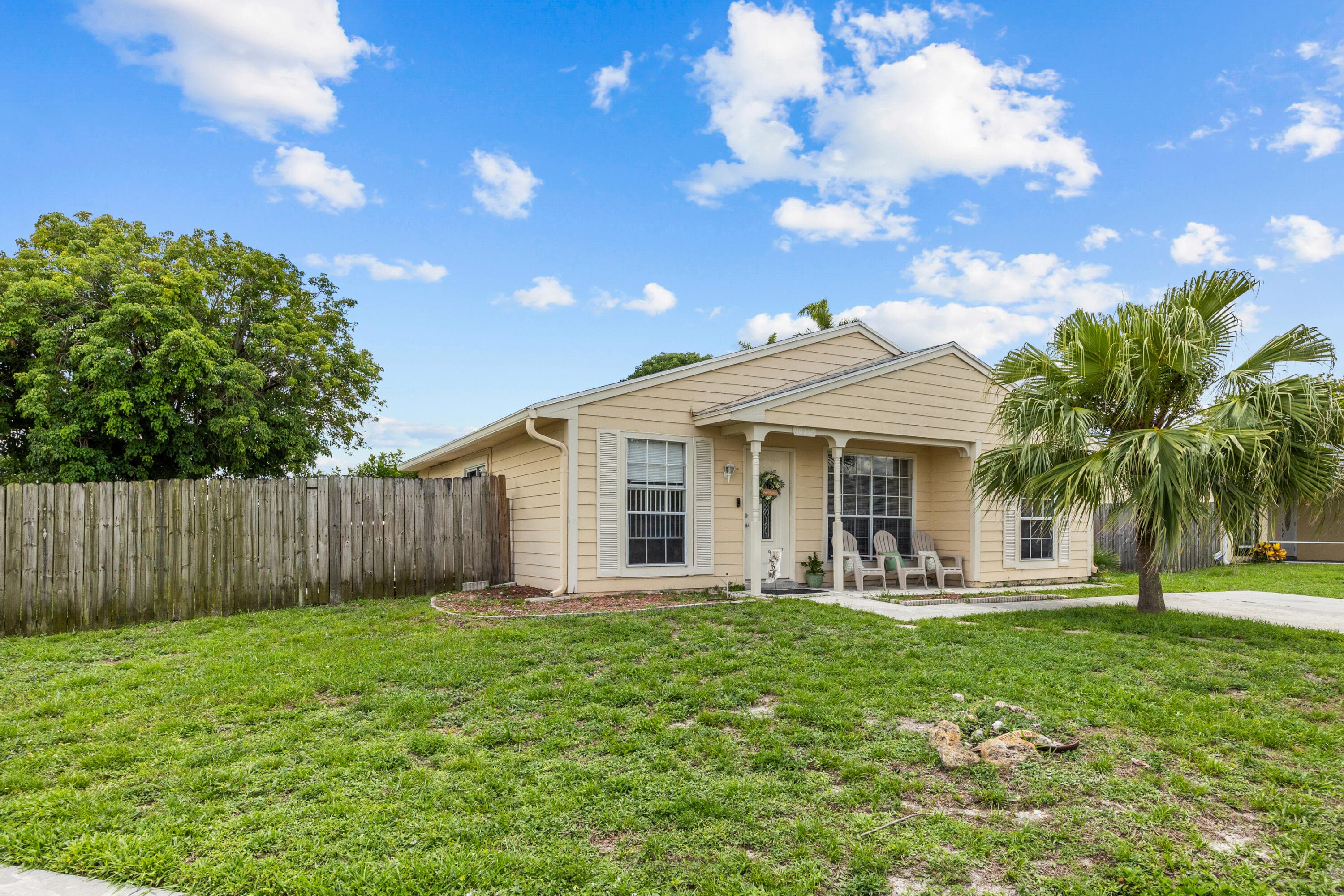 10552 Bobbie Lane, Royal Palm Beach, FL 33411 — photo 2 of 30