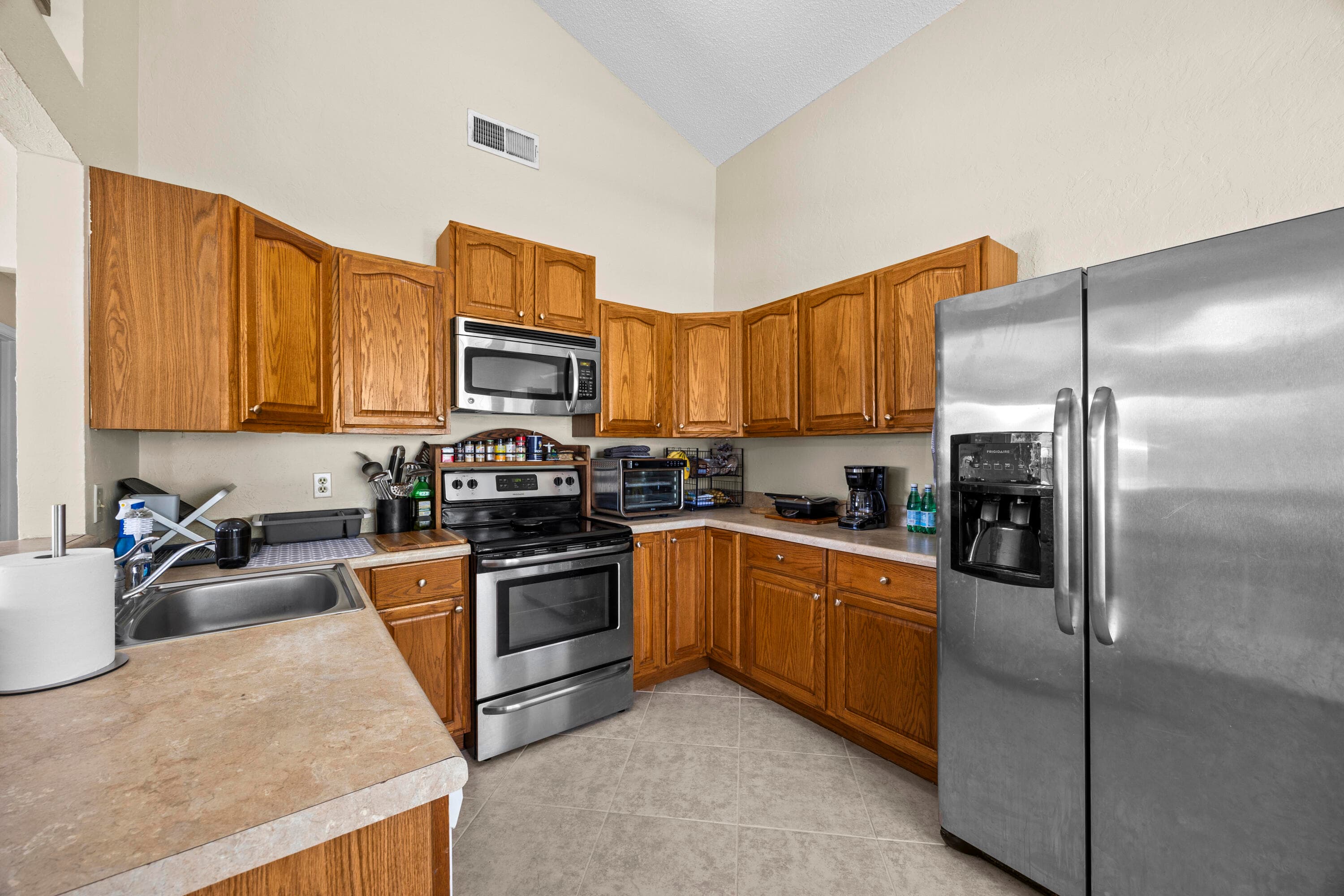 10552 Bobbie Lane, Royal Palm Beach, FL 33411 — photo 11 of 30