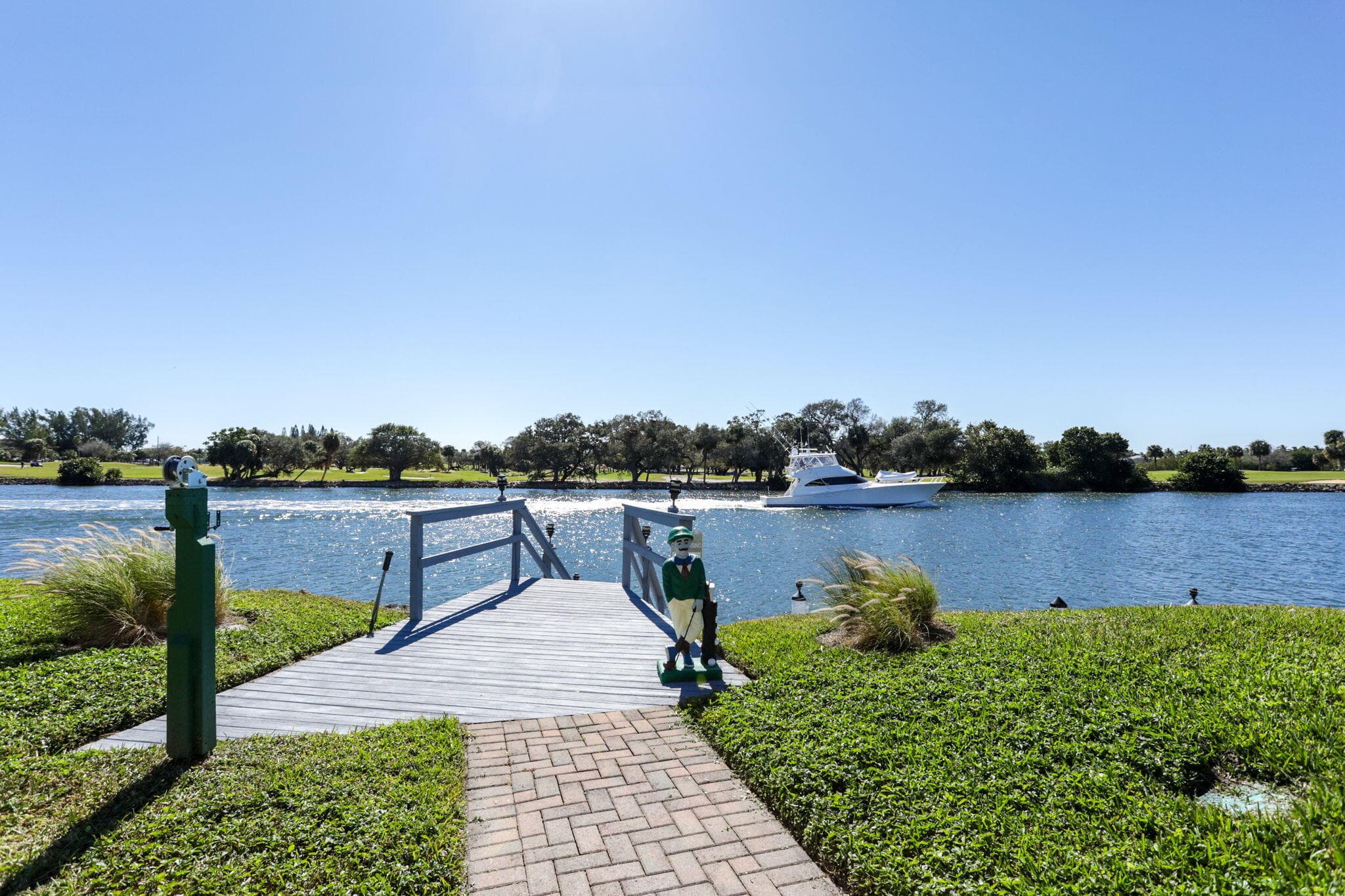 336 Golfview Road 207, North Palm Beach, FL 33408 — photo 21 of 52