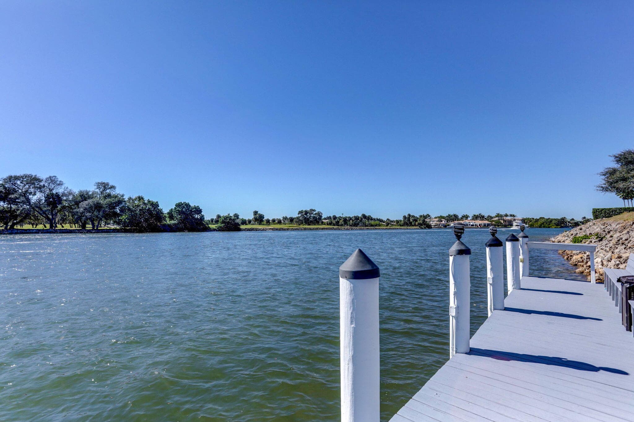 336 Golfview Road 207, North Palm Beach, FL 33408 — photo 5 of 52