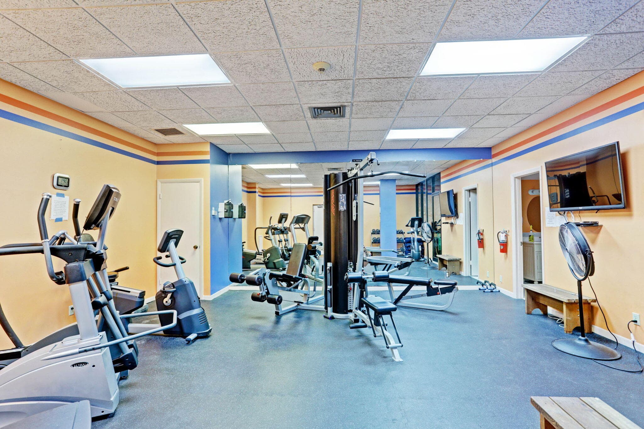 336 Golfview Road 207, North Palm Beach, FL 33408 — photo 14 of 52