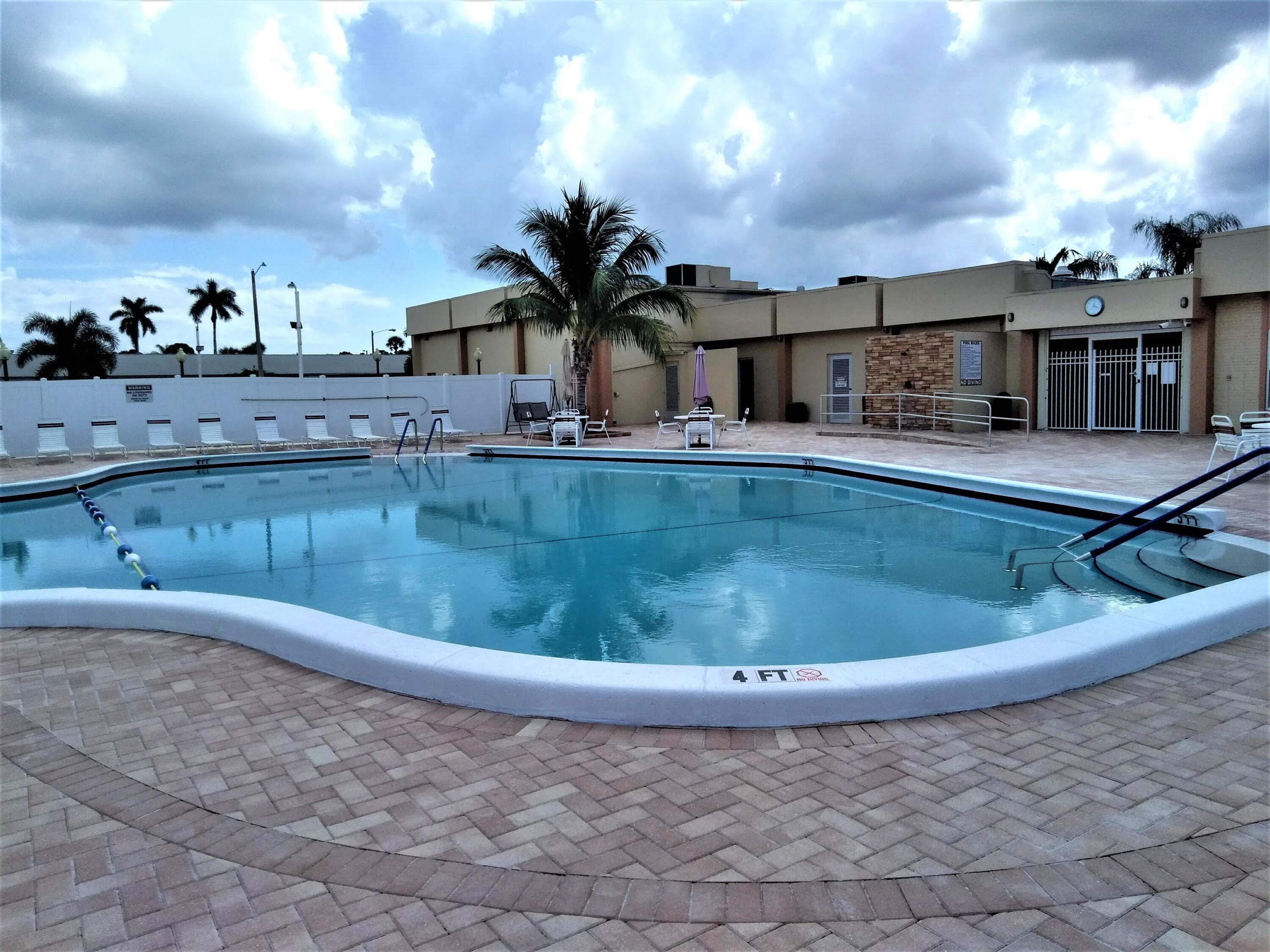 2990 Crosley Drive E G, West Palm Beach, FL 33415 — photo 33 of 48
