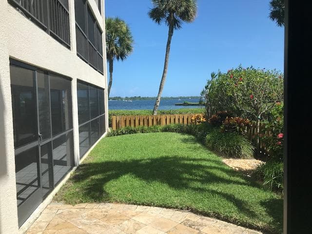 1640 Twelve Oaks Way 101, North Palm Beach, FL 33408 — photo 18 of 22