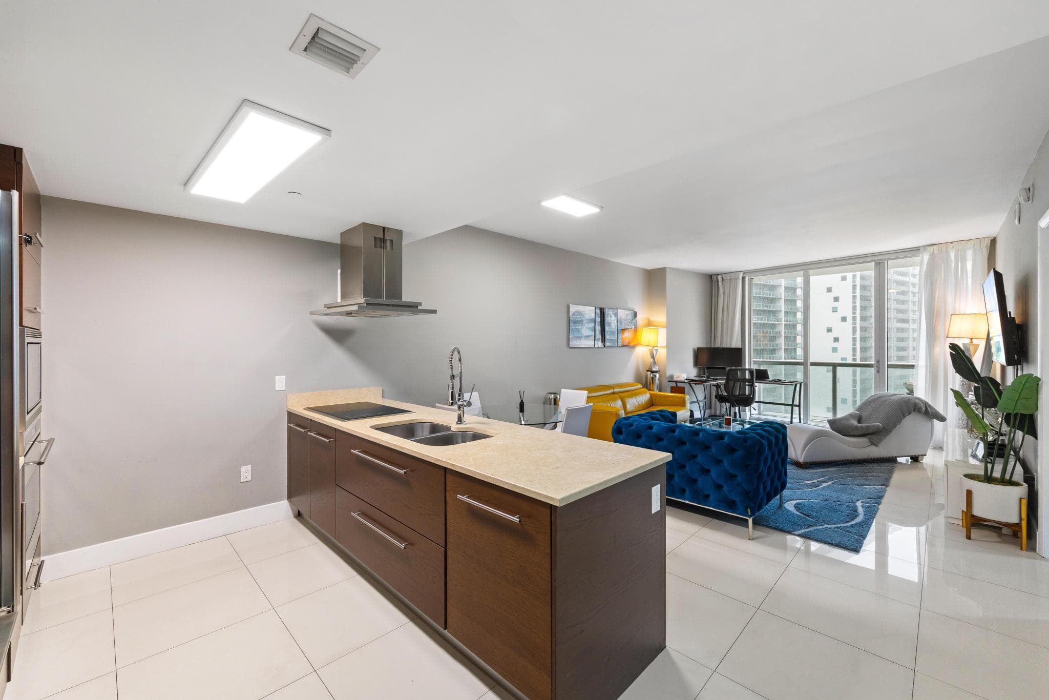 485 Brickell Avenue 2506, Miami, FL 33131 — photo 2 of 34