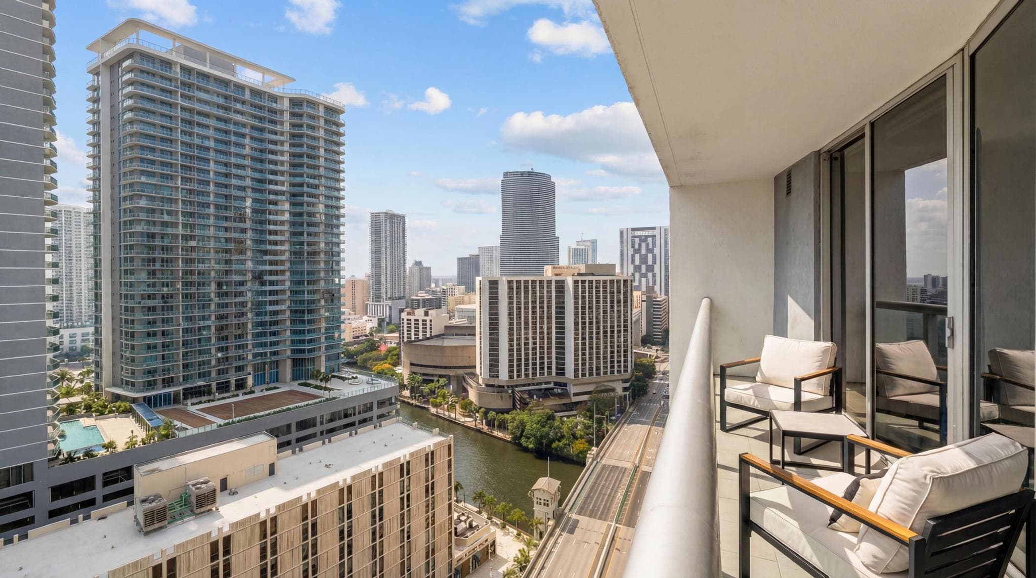 485 Brickell Avenue 2506, Miami, FL 33131 — photo 15 of 34