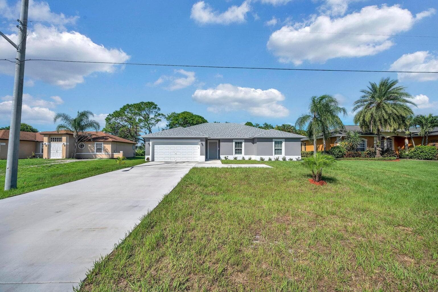 574 NW Bayshore Boulevard, Port St. Lucie, FL 34983 — photo 11 of 41