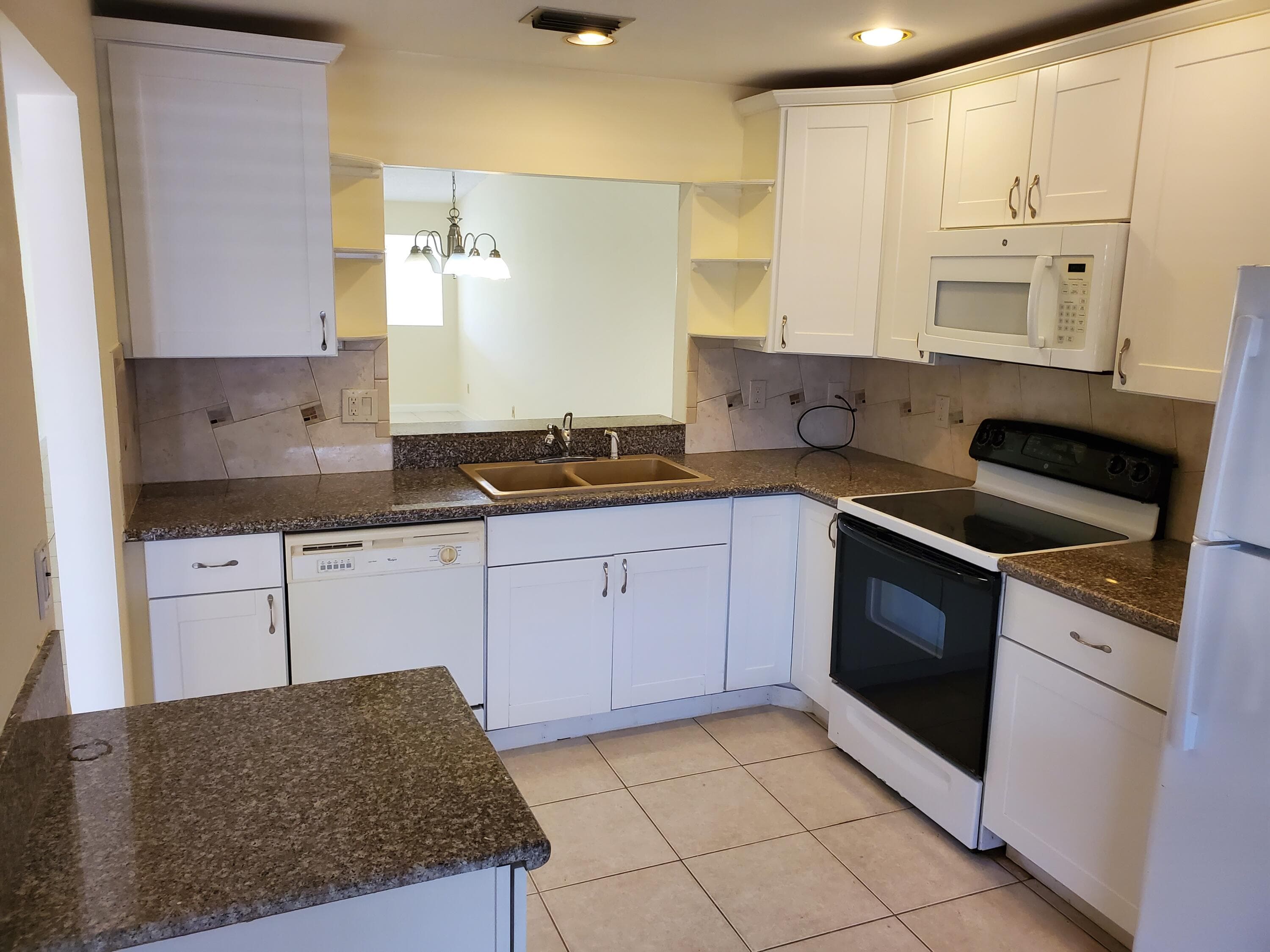 4345 Lucerne Villas Lane, Lake Worth, FL 33467 — photo 5 of 21