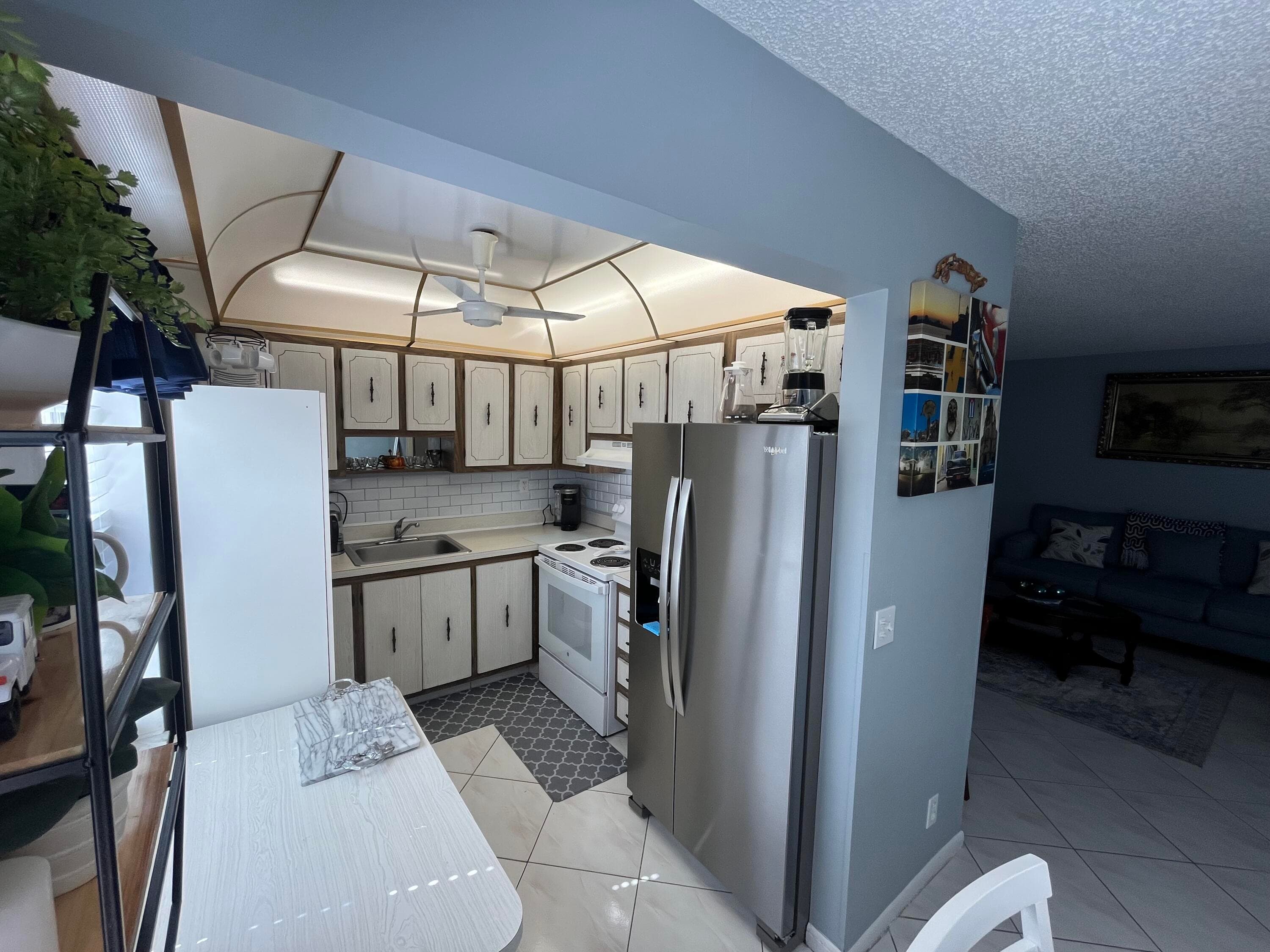 897 Flanders S 897, Delray Beach, FL 33484 — photo 6 of 33