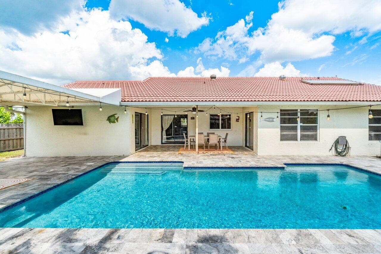 1352 Wyndcliff Drive, Wellington, FL 33414 — photo 24 of 28