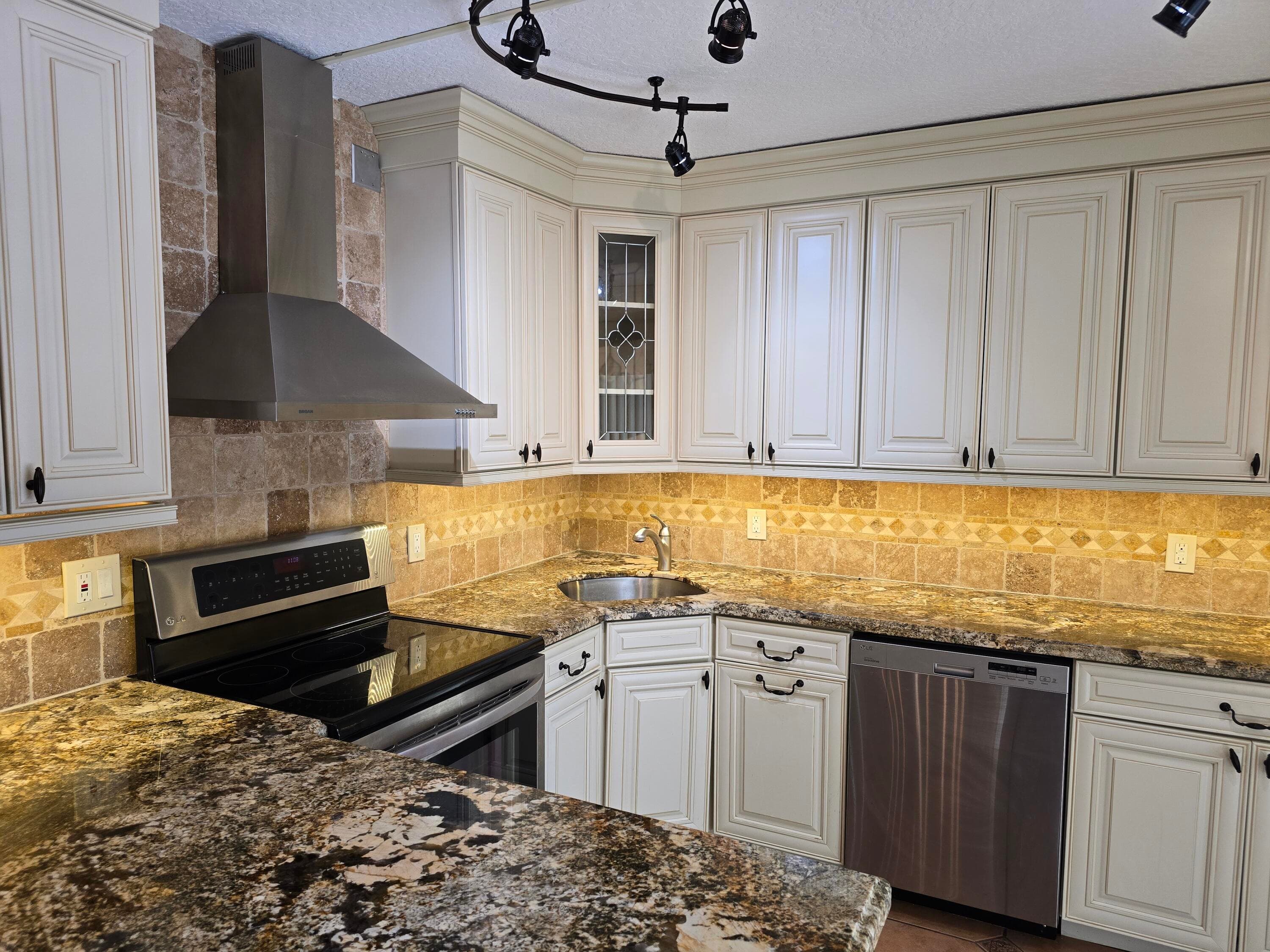 1440 Augusta Circle 132, Delray Beach, FL 33445 — photo 3 of 22