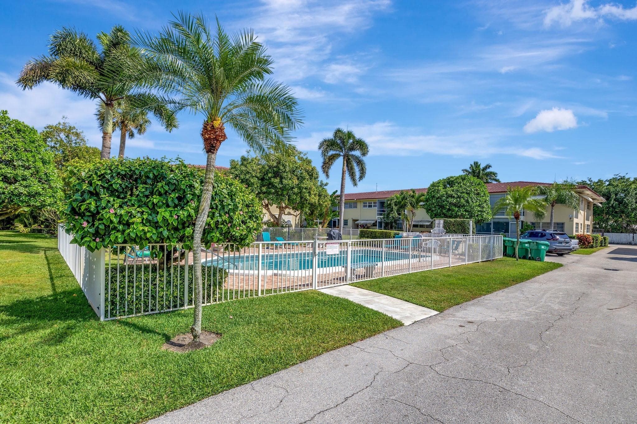 2134 NE 36th Street 82, Lighthouse Point, FL 33064 — photo 32 of 38
