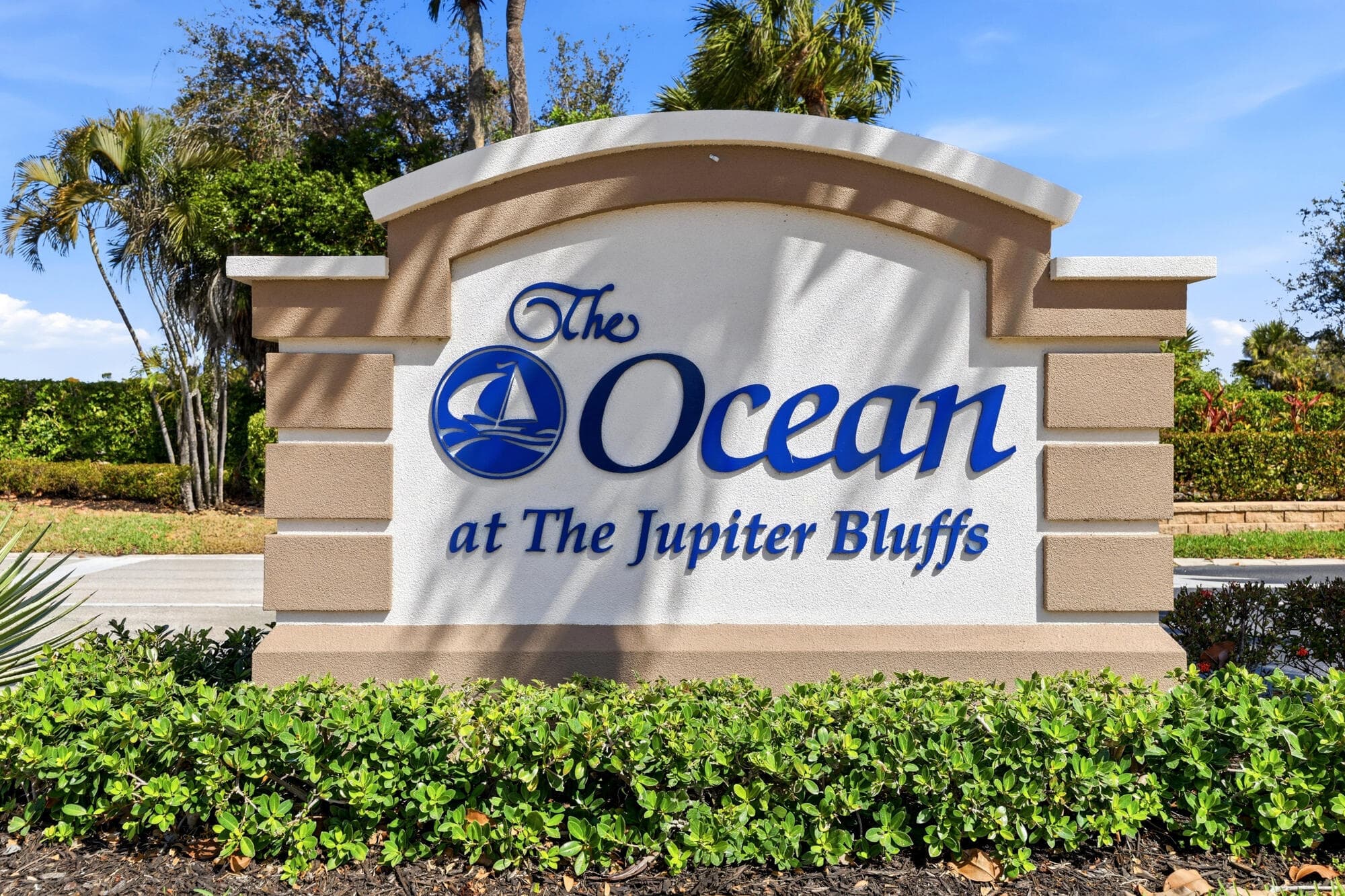 401 Ocean Bluffs Boulevard 104, Jupiter, FL 33477 — photo 2 of 34
