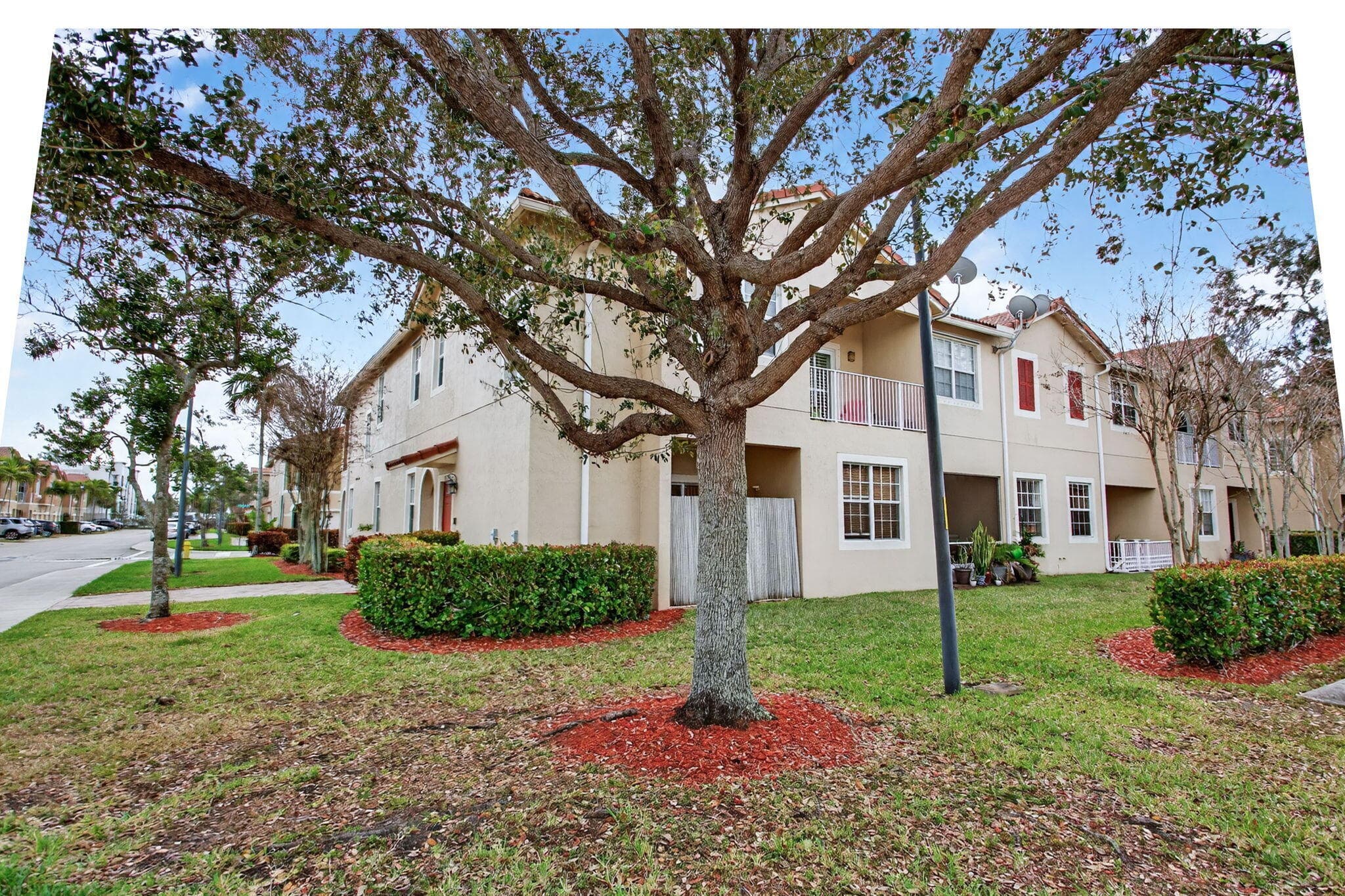9125 Pershore Place 8204, Tamarac, FL 33321 — photo 1 of 44