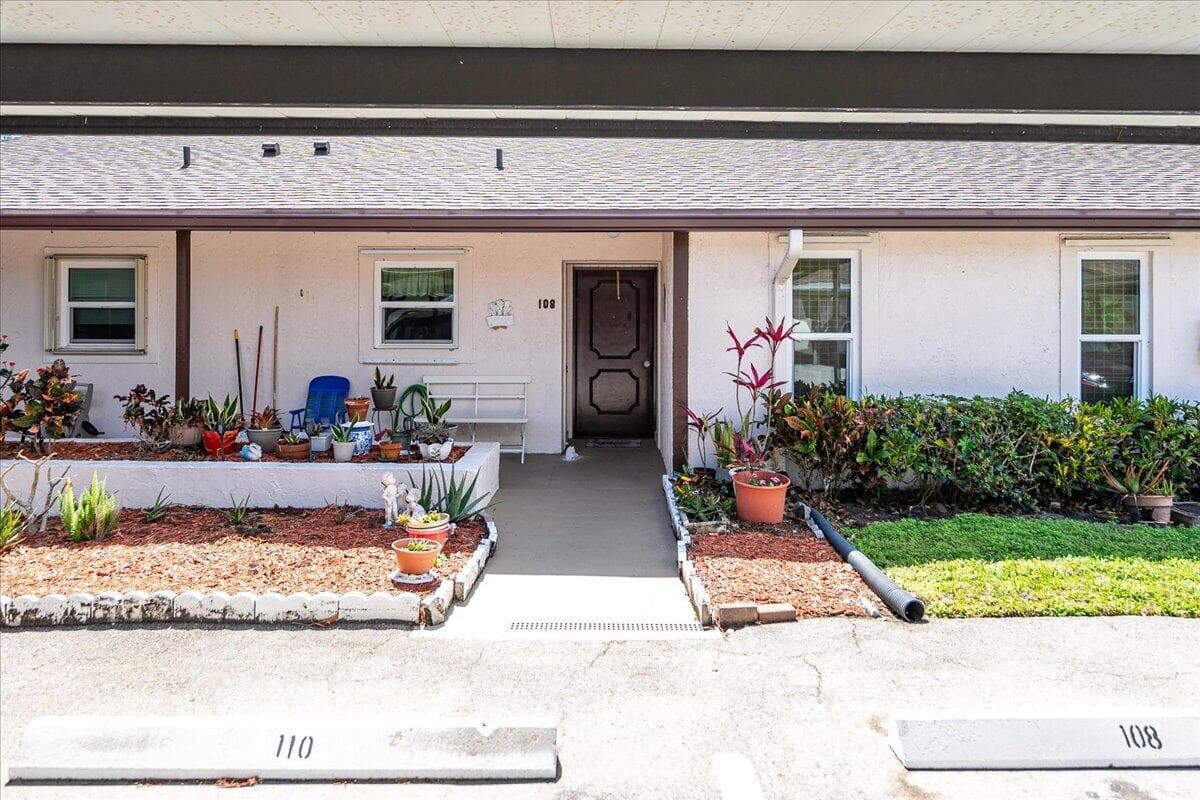 6531 SE Federal Highway SE Q108, Stuart, FL 34997 — photo 25 of 34