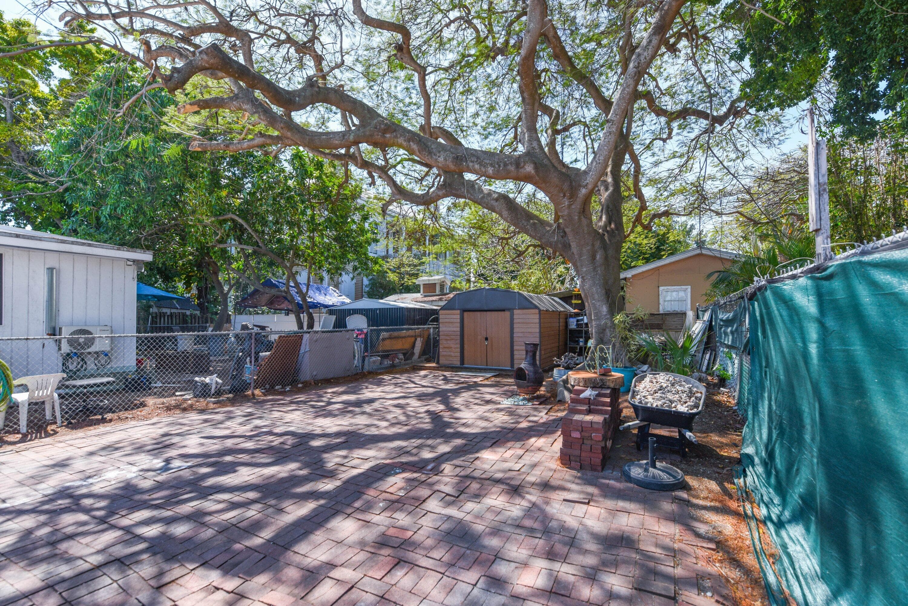 1018 Georgia Street, Key West, FL 33040 — photo 19 of 32