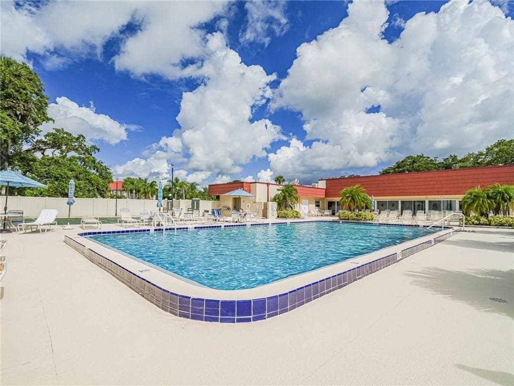 106 Spring Lake Court 201, Vero Beach, FL 32962 — photo 21 of 24