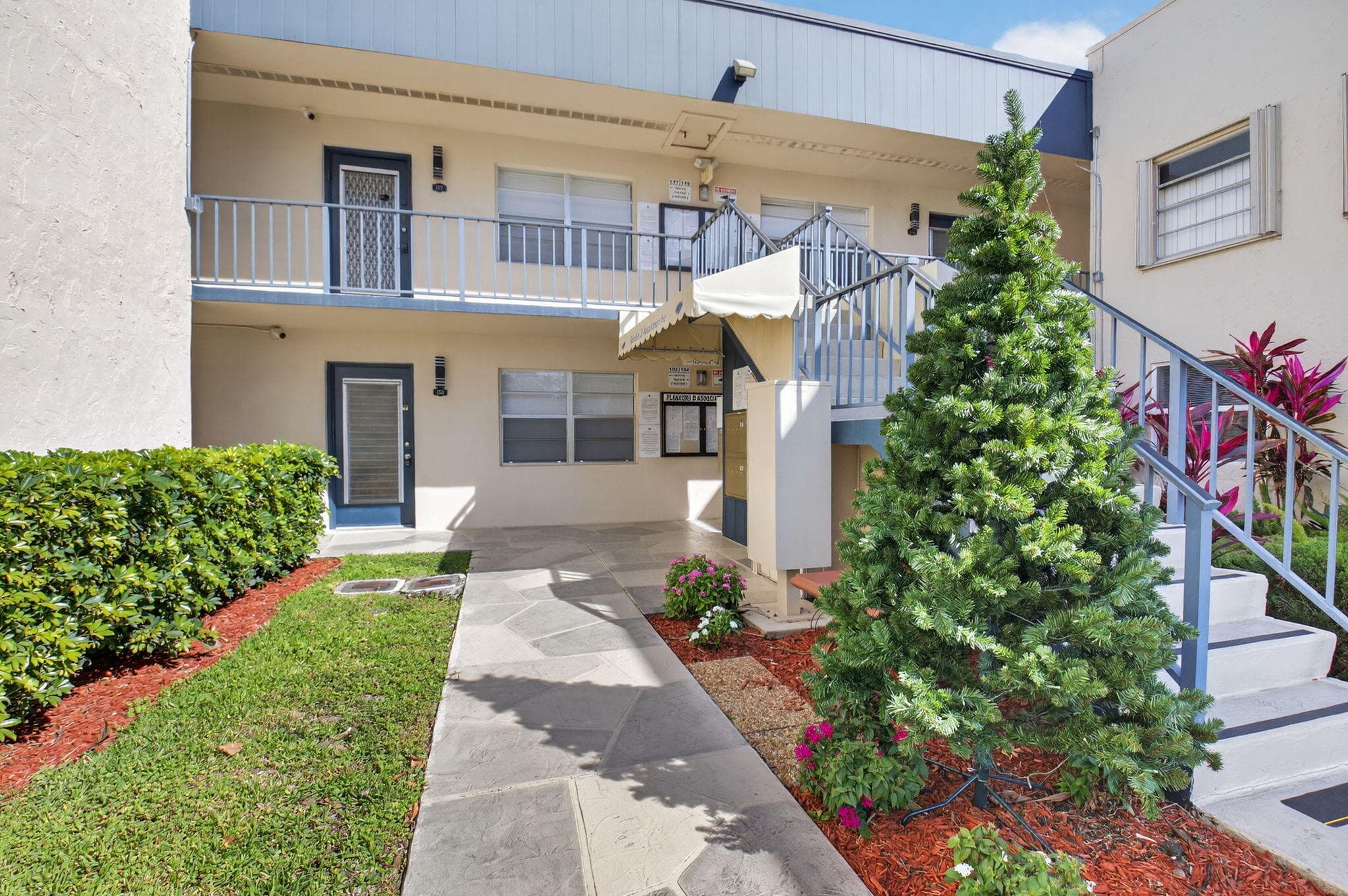 173 Flanders D, Delray Beach, FL 33484 — photo 1 of 93