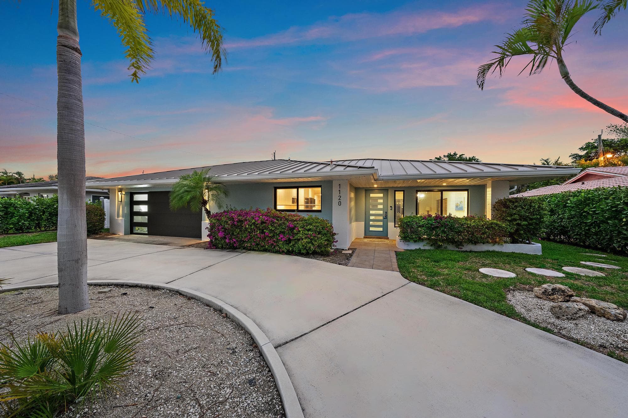 1120 Singer Drive, Riviera Beach, FL 33404 — photo 18 of 37