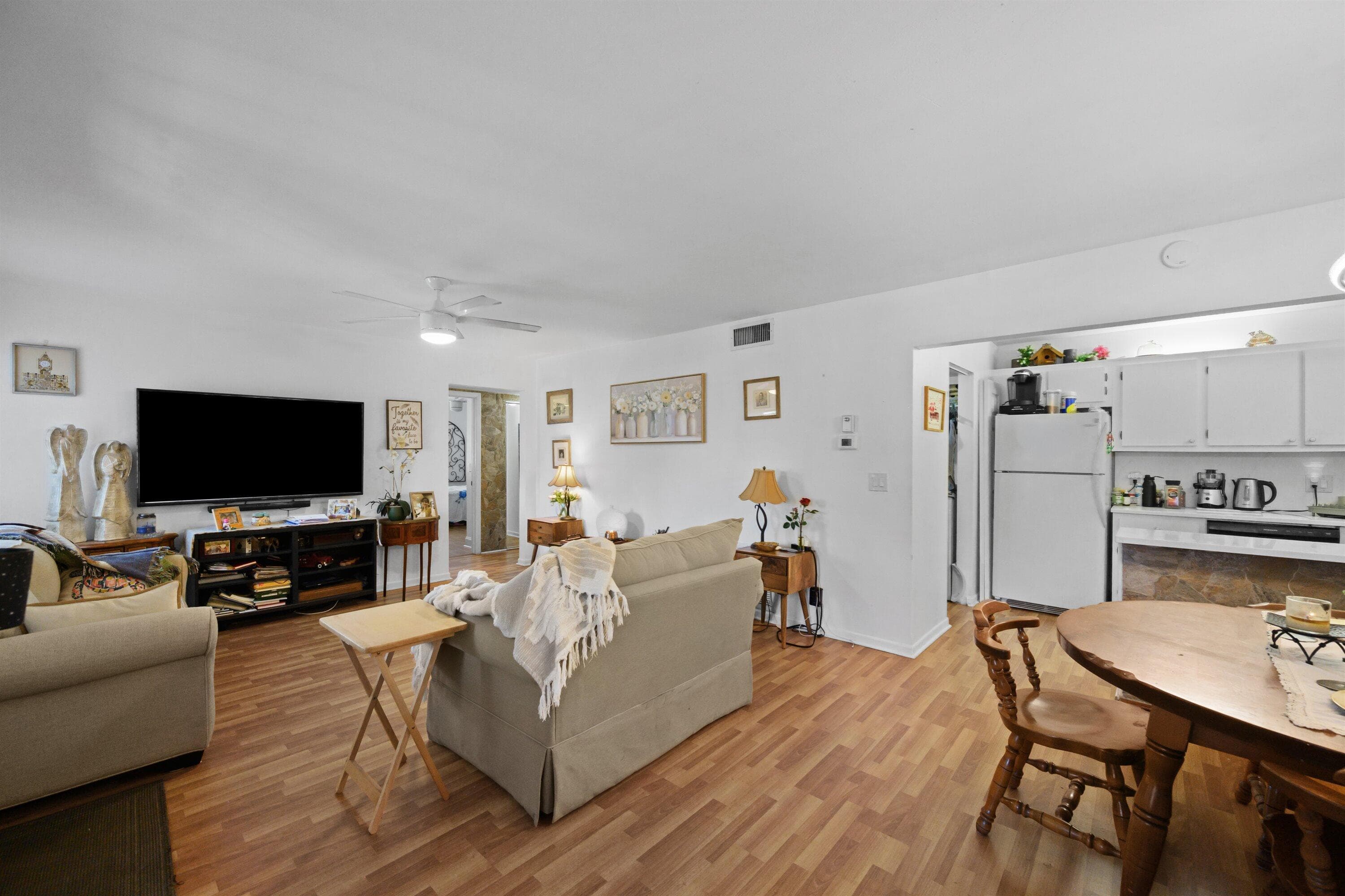 431 Pine Glen Lane C-2, Greenacres, FL 33463 — photo 3 of 19