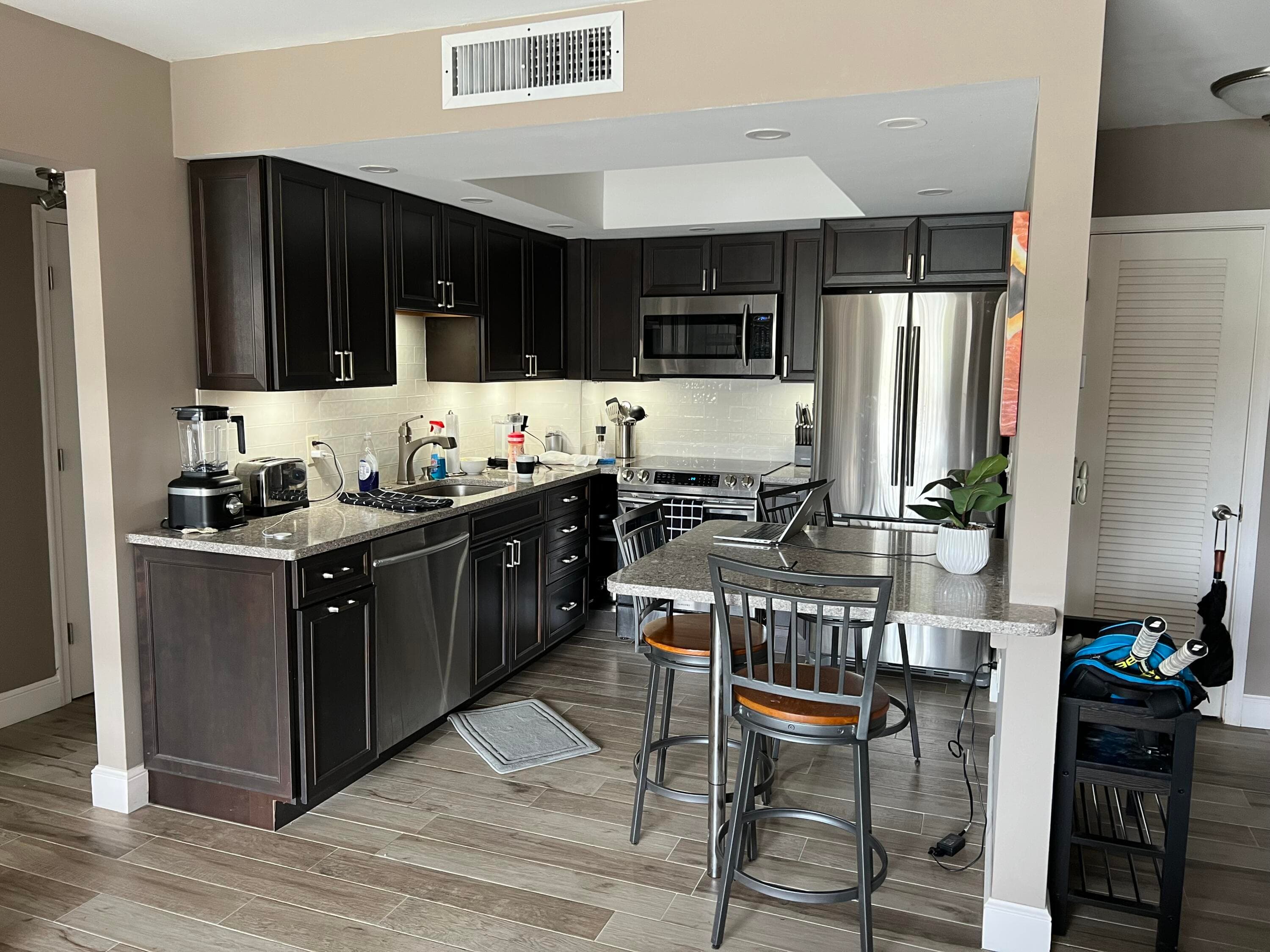 630 Tennis Club Drive 206, Fort Lauderdale, FL 33311 — photo 1 of 16
