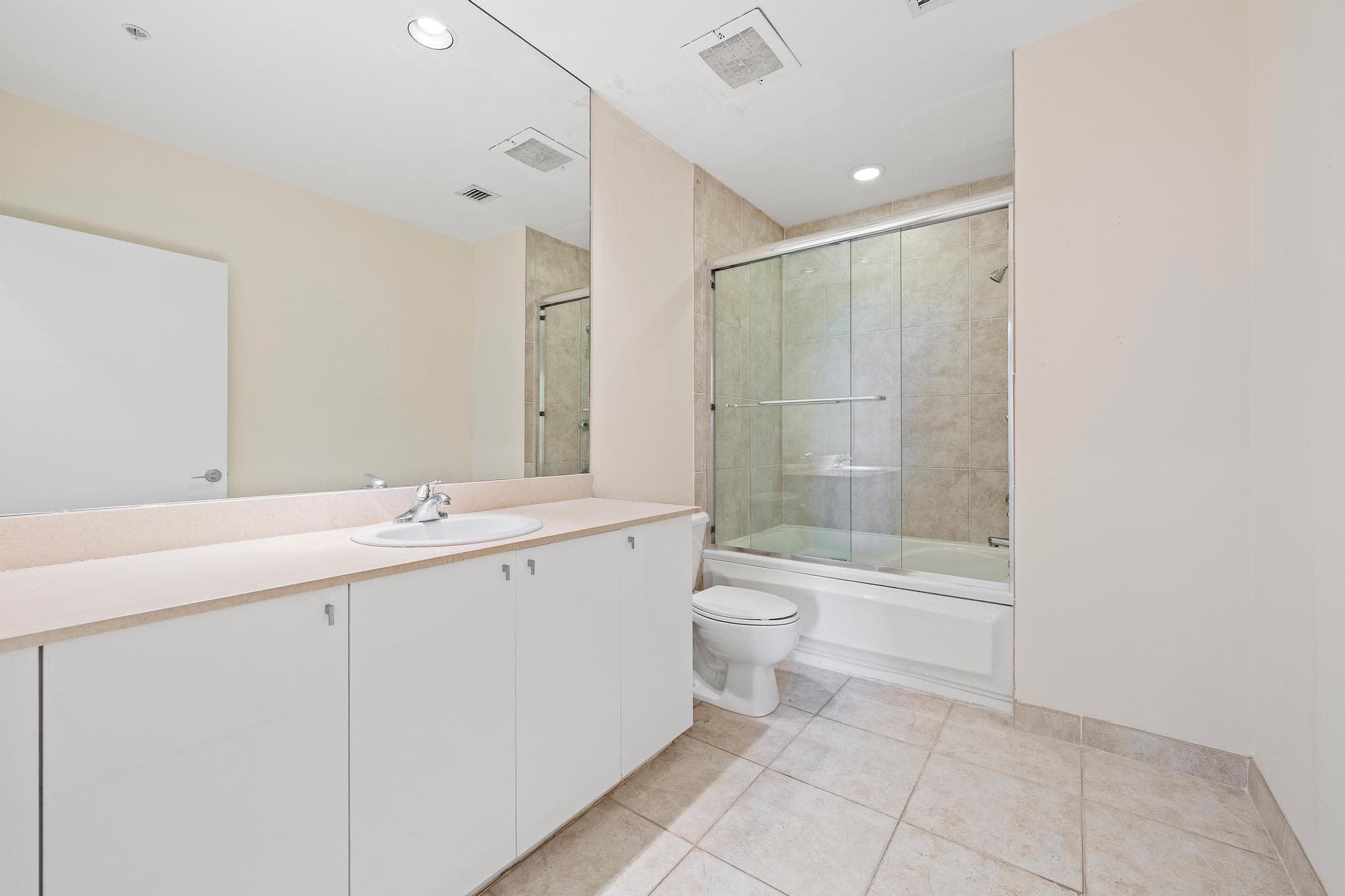 1551 N Flagler Drive Ph L7, West Palm Beach, FL 33401 — photo 13 of 25