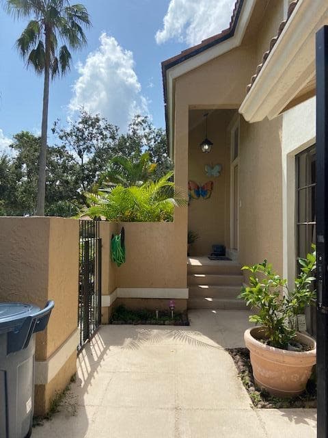 364 Prestwick Circle 4, Palm Beach Gardens, FL 33418 — photo 4 of 39