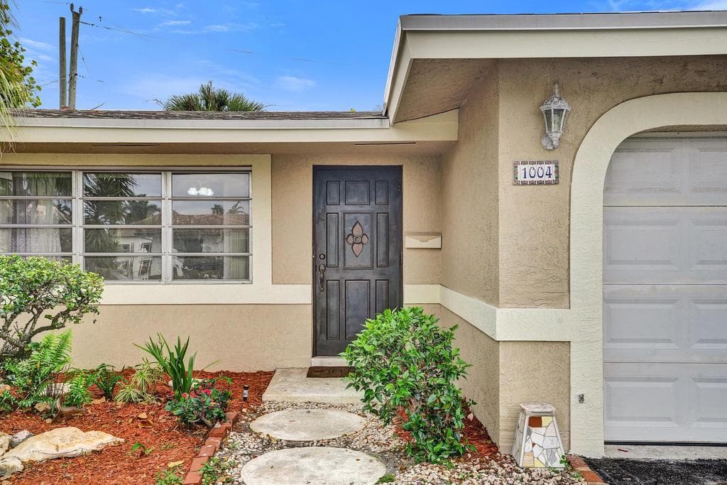 1004 SE 11th Street, Deerfield Beach, FL 33441 — photo 9 of 65