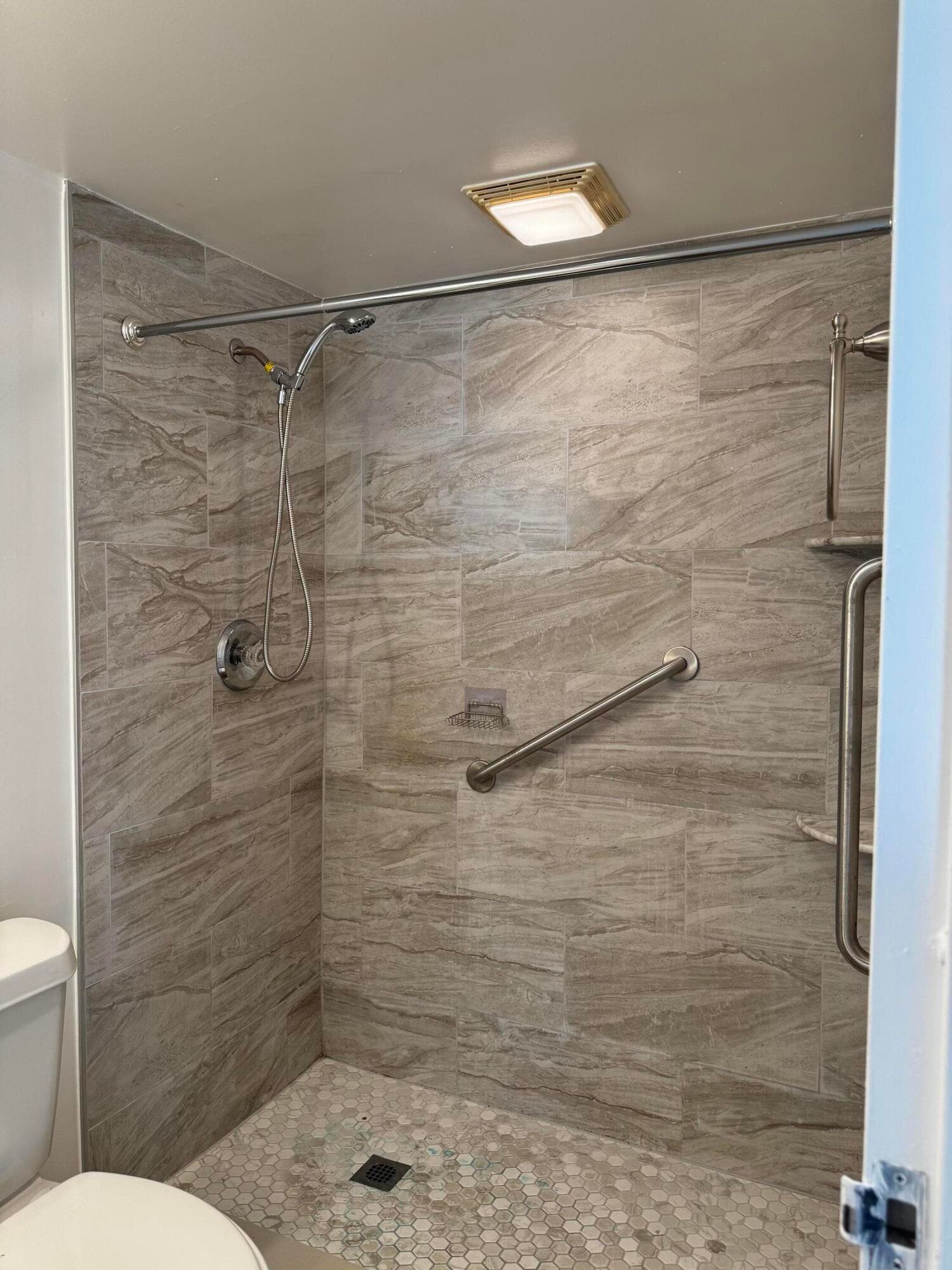 103 Saxony C, Delray Beach, FL 33446 — photo 11 of 14