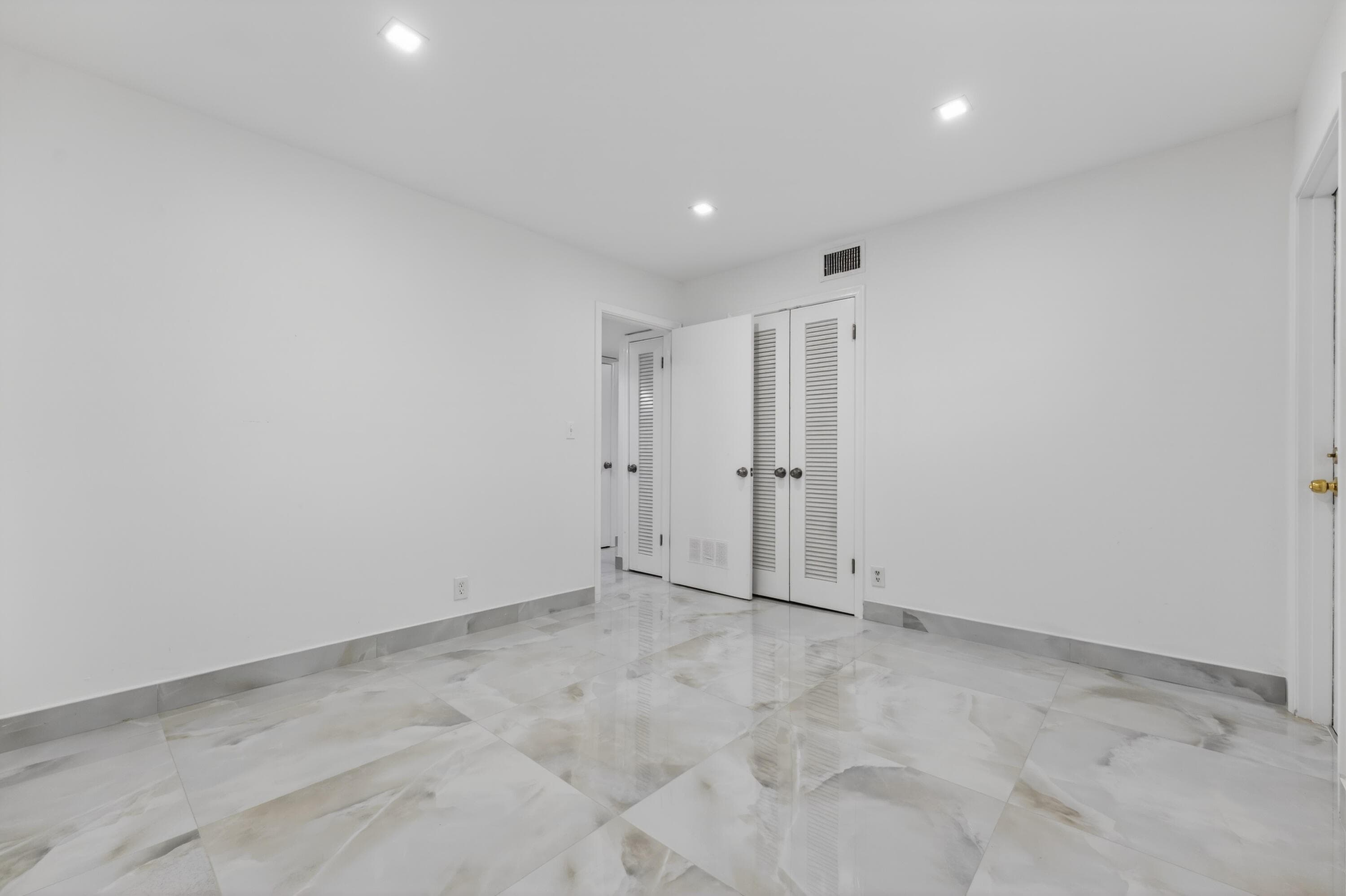 2134 NE 36th Street 82, Lighthouse Point, FL 33064 — photo 27 of 38