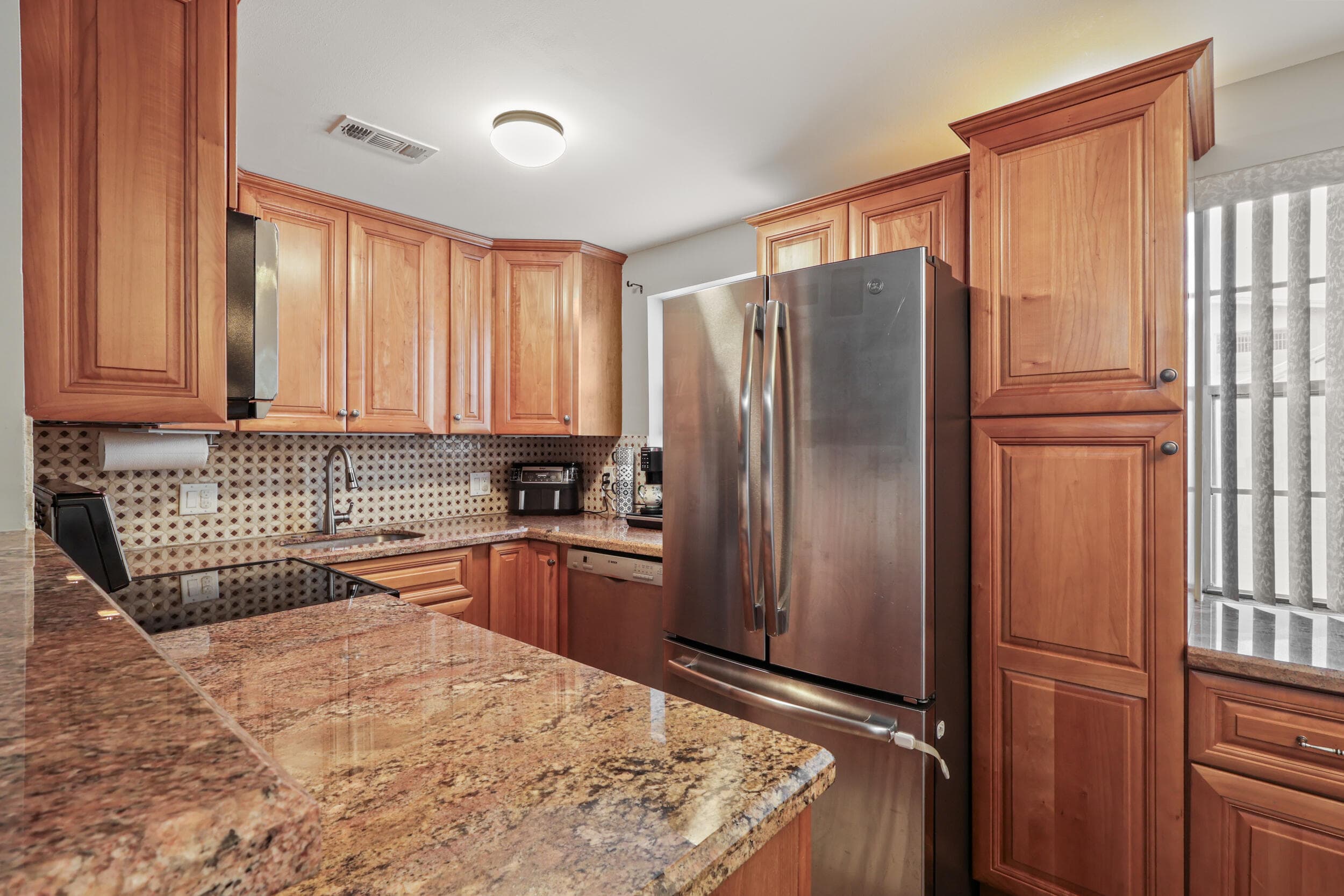 297 Farnham M, Deerfield Beach, FL 33442 — photo 3 of 17