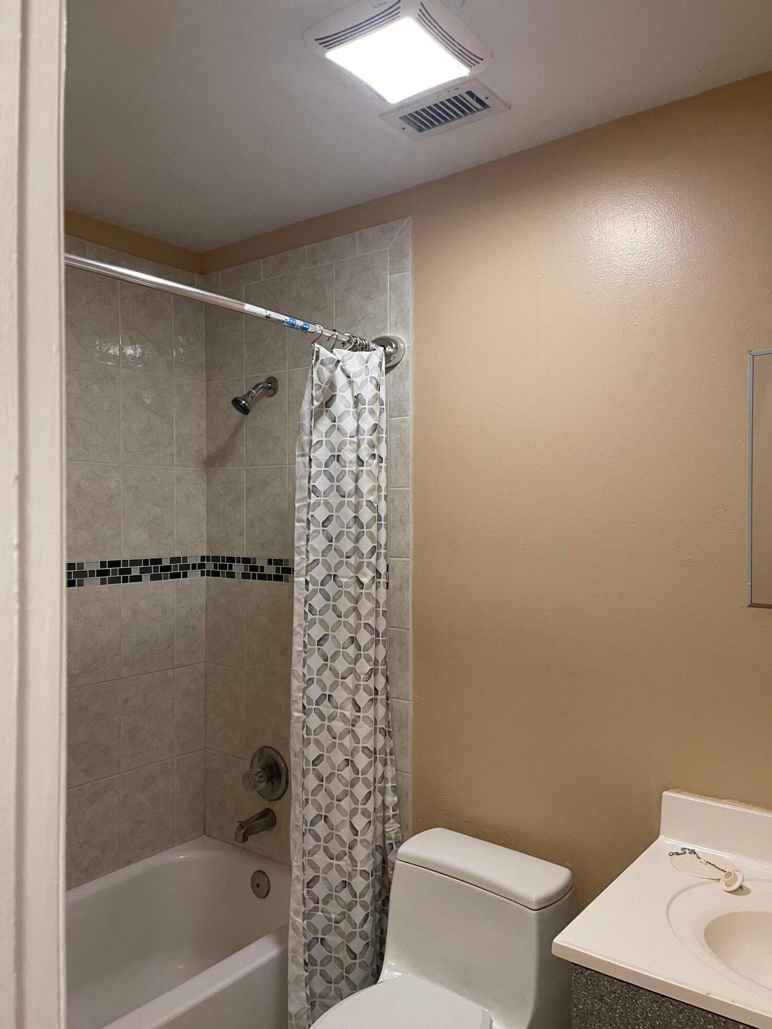 940 W 36th Street 1, Riviera Beach, FL 33404 — photo 7 of 10