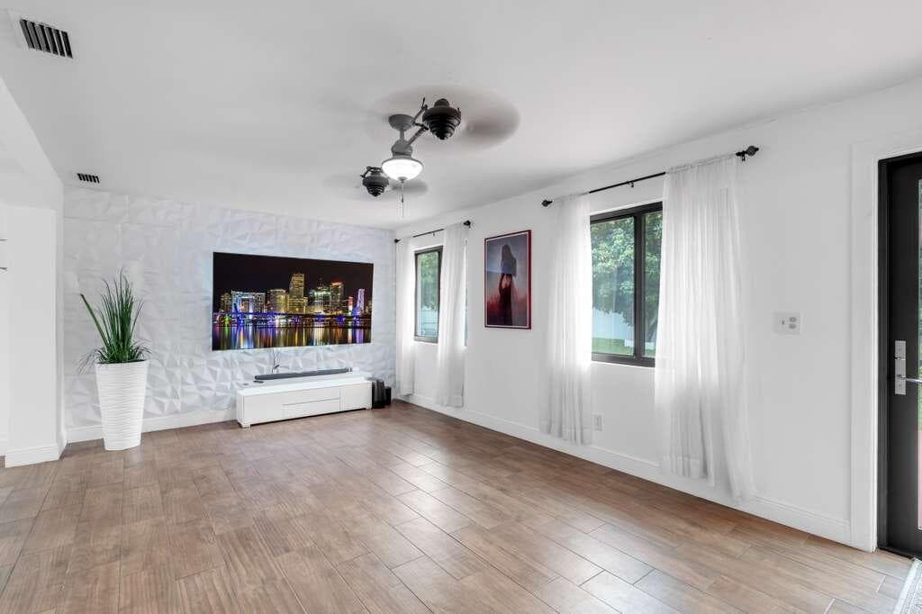 18295 SW 294th Street, Homestead, FL 33030 — photo 12 of 38