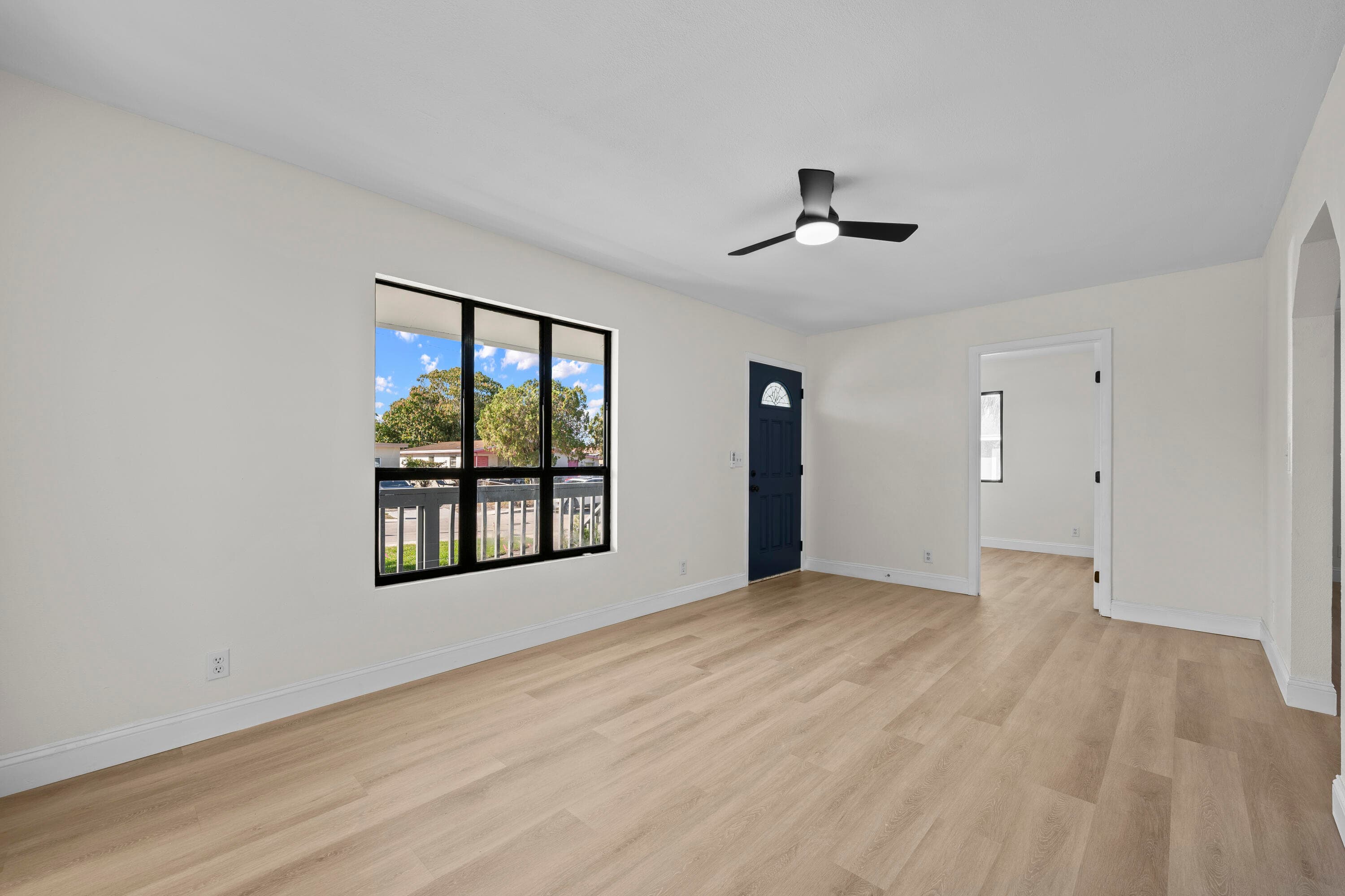 1244 W 25th Street, Riviera Beach, FL 33404 — photo 8 of 13