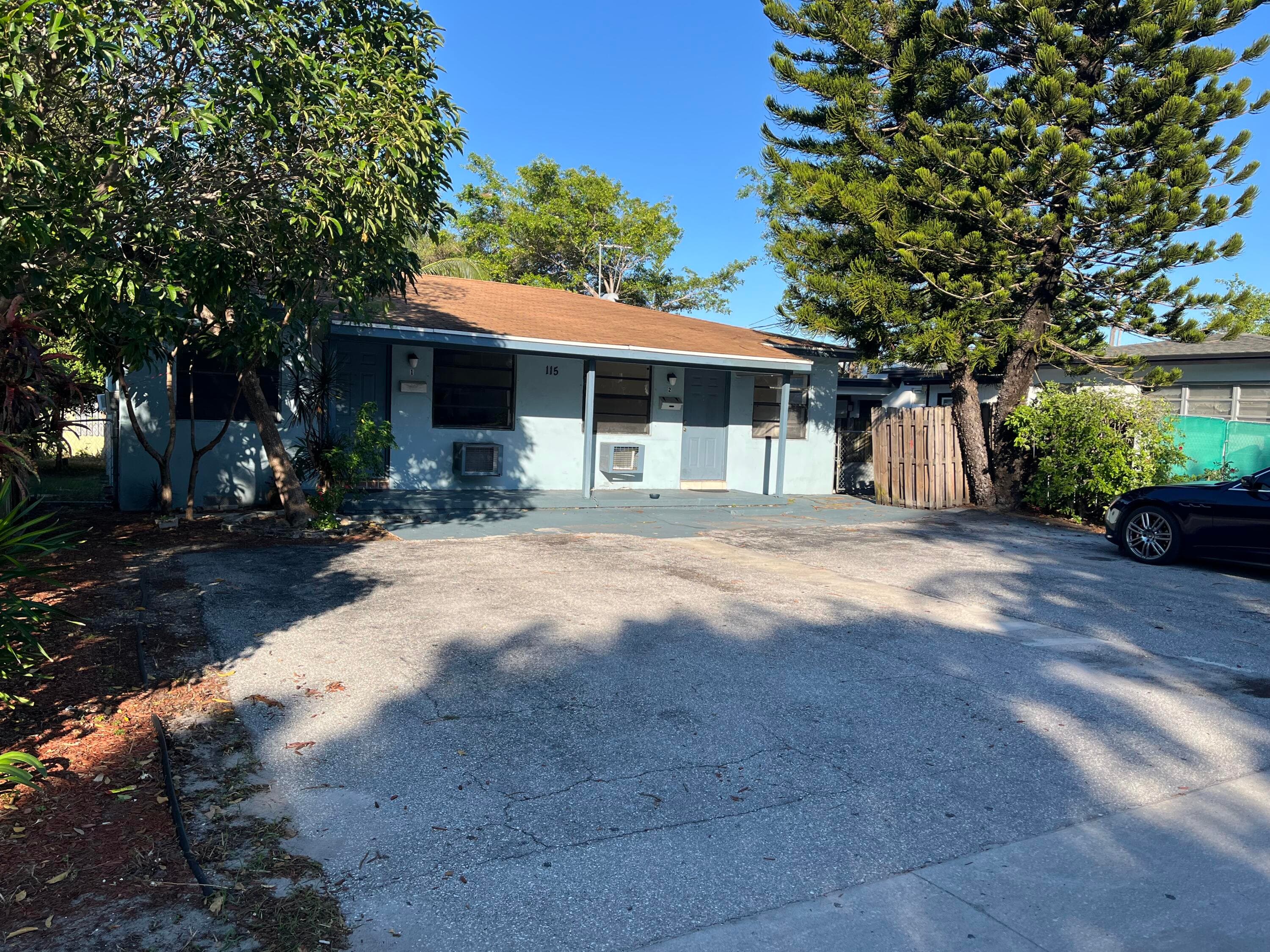 115 N A Street, Lake Worth Beach, FL 33460 — photo 2 of 17