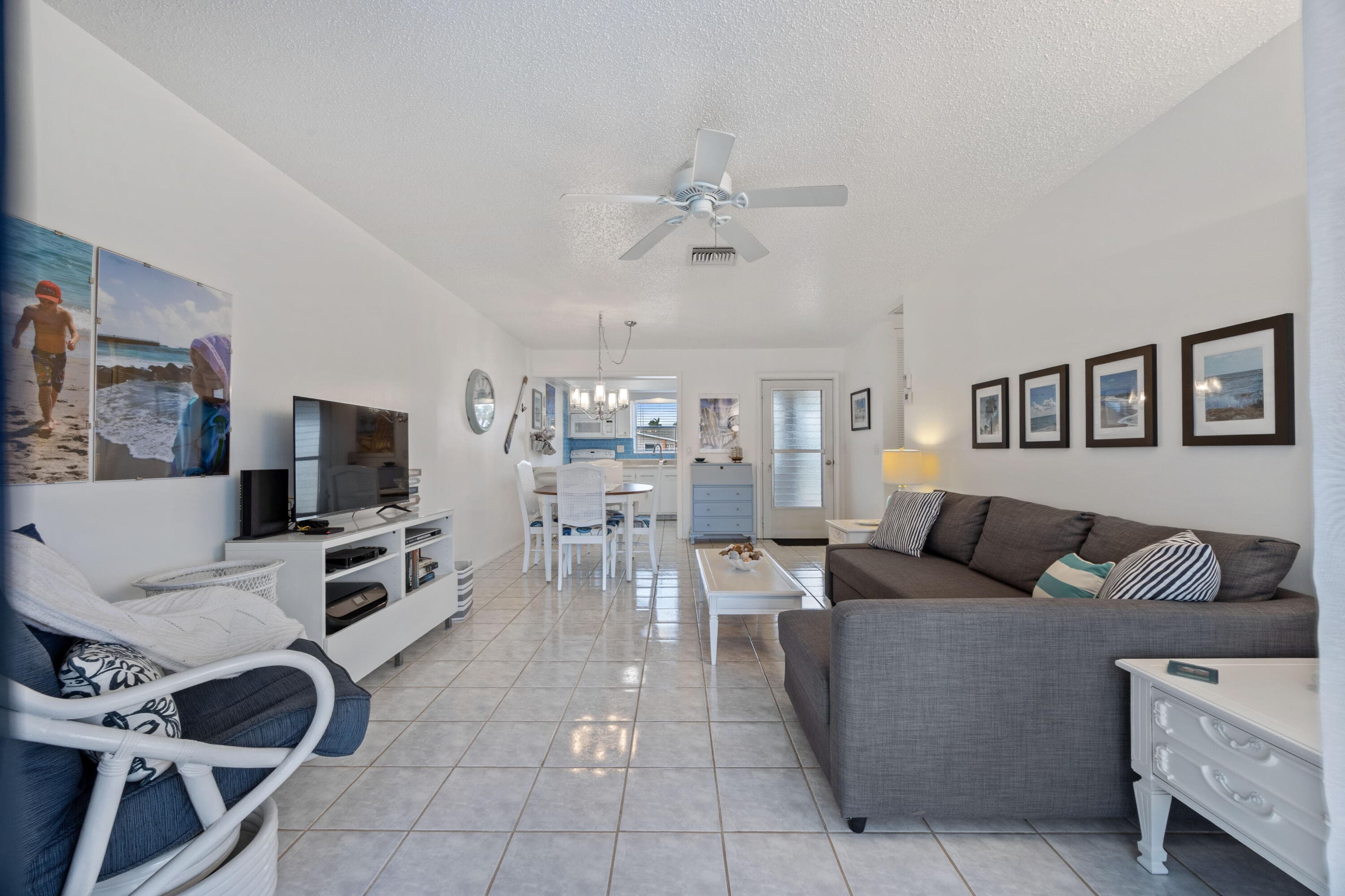 2735 Dudley Drive E C, West Palm Beach, FL 33415 — photo 3 of 18