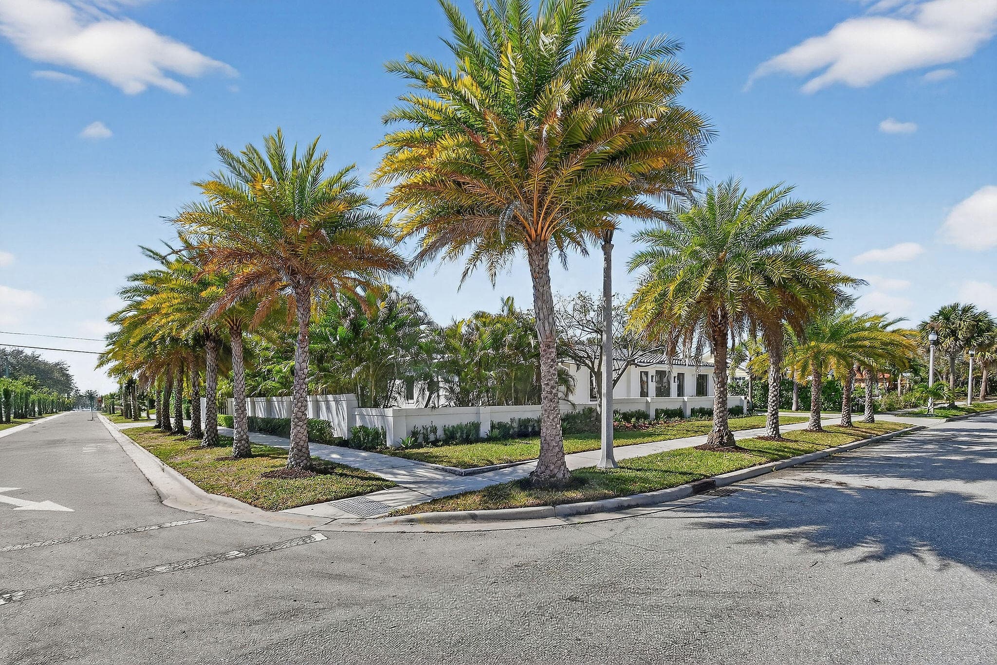 326 Palmetto Street, West Palm Beach, FL 33405 — photo 2 of 62