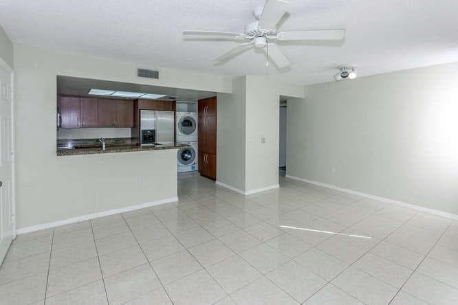 4151 N Haverhill Road 1508, West Palm Beach, FL 33417 — photo 3 of 16