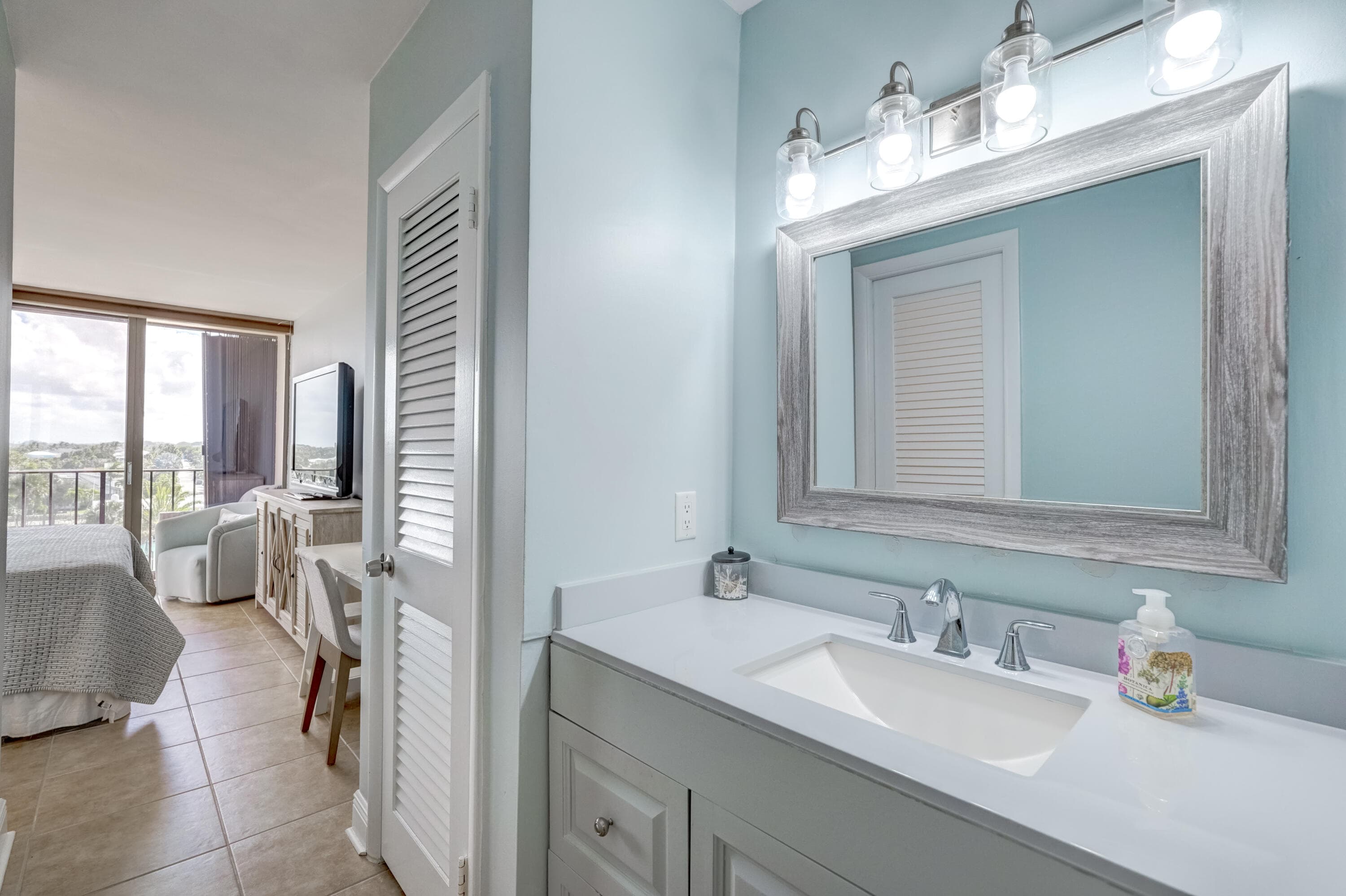 225 Beach Road 503, Tequesta, FL 33469 — photo 14 of 43