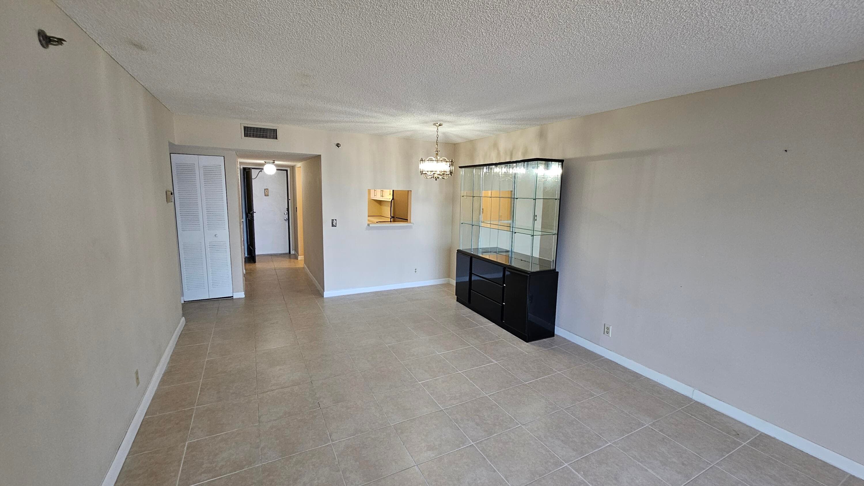 4640 Lucerne Lakes Boulevard W 303, Lake Worth, FL 33467 — photo 6 of 13