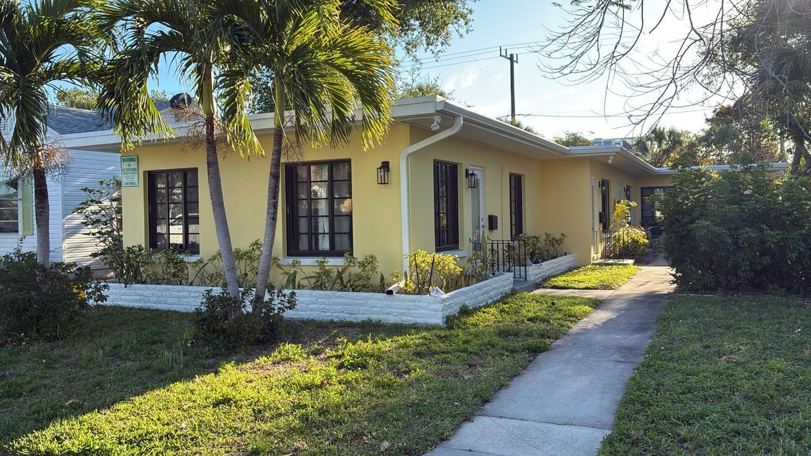 214 S Palmway 1, Lake Worth Beach, FL 33460 — photo 1 of 8