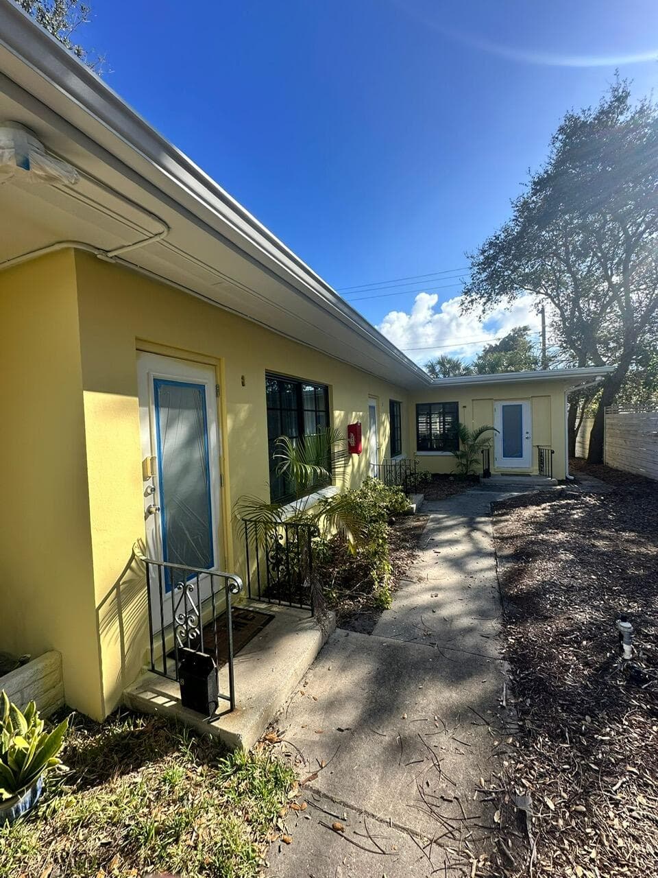 214 S Palmway 1, Lake Worth Beach, FL 33460 — photo 2 of 8