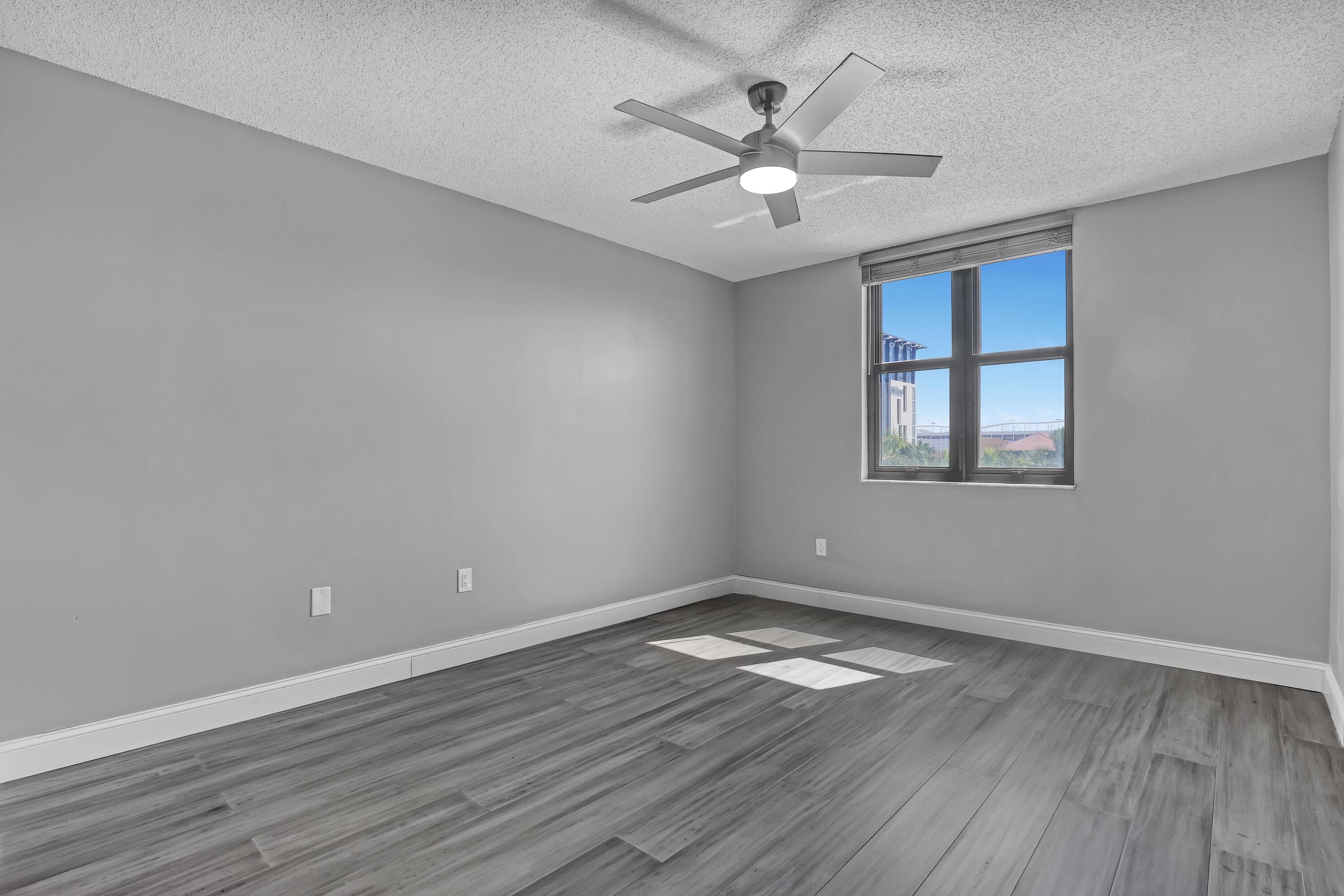 651 Okeechobee Boulevard 403, West Palm Beach, FL 33401 — photo 27 of 39