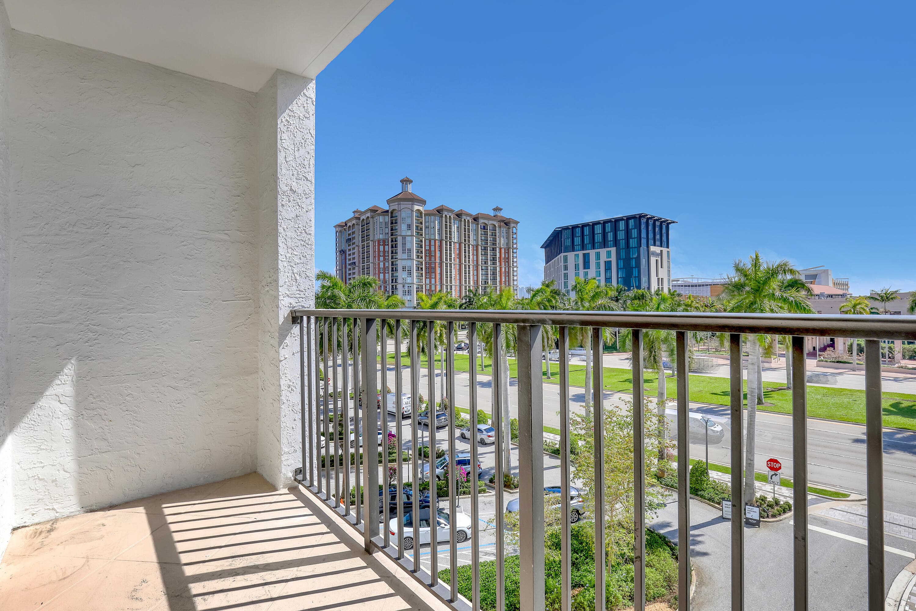 651 Okeechobee Boulevard 403, West Palm Beach, FL 33401 — photo 30 of 39